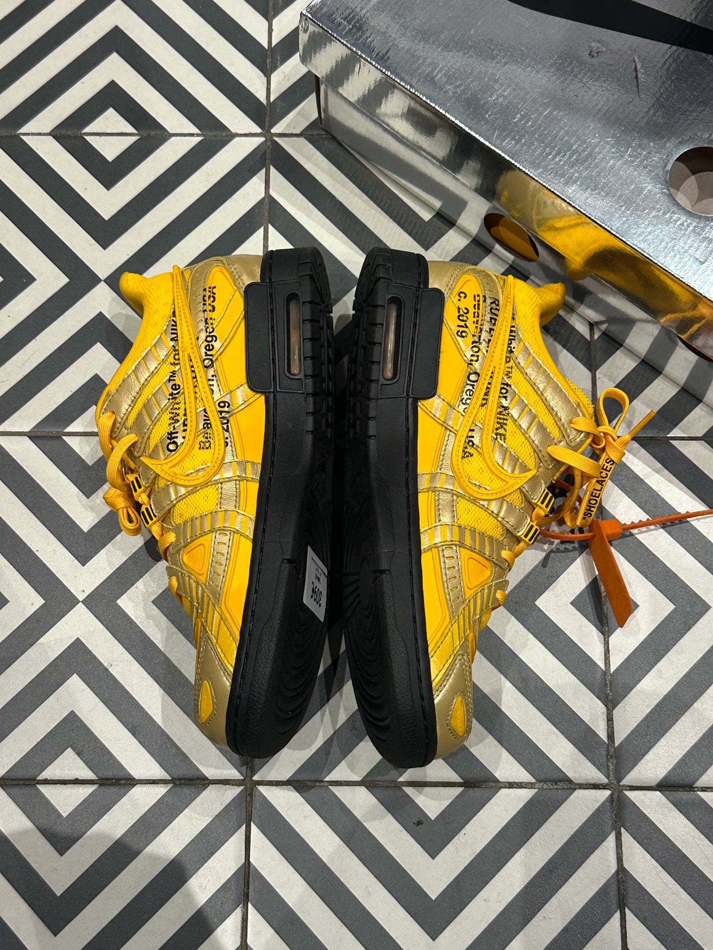 Rubber Dunk Off-White University Gold (Taille 42)