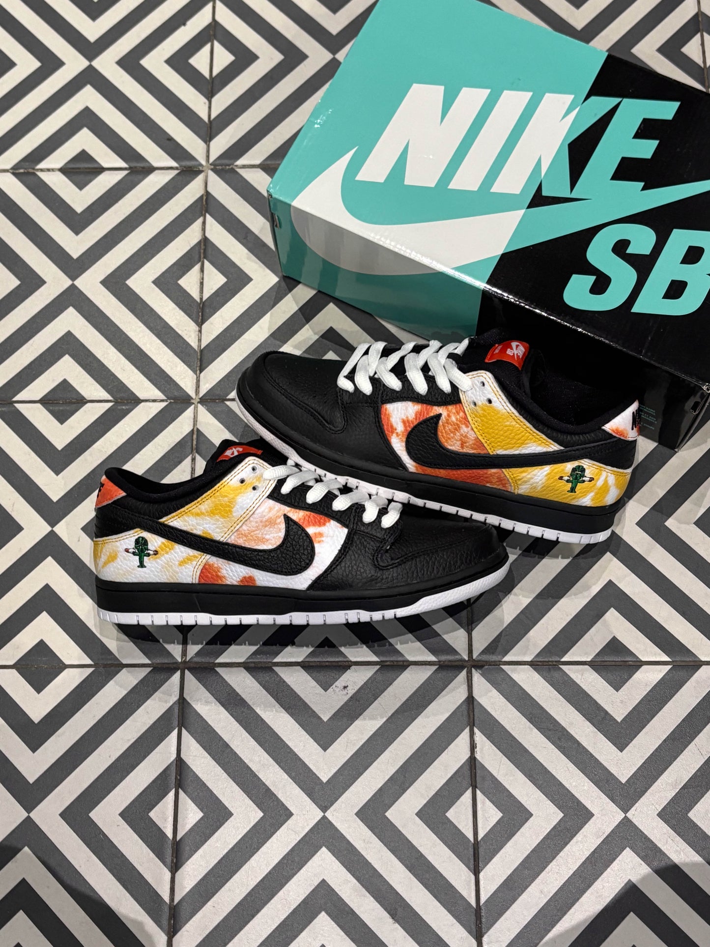 Dunk SB Rayguns (Taille 41)