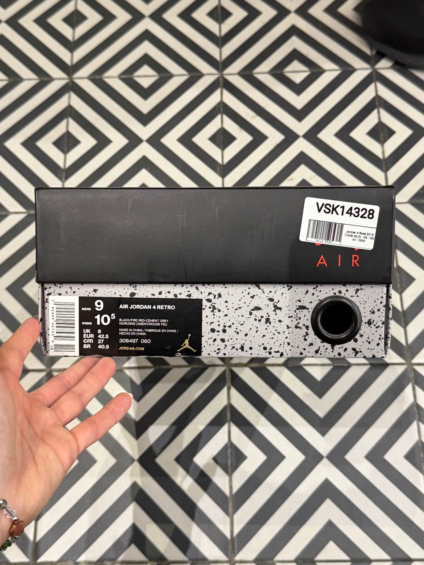 Jordan 4 Bred 2019 (Taille 42,5)