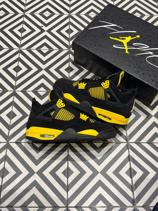 Jordan 4 Thunder (Taille 42,5)