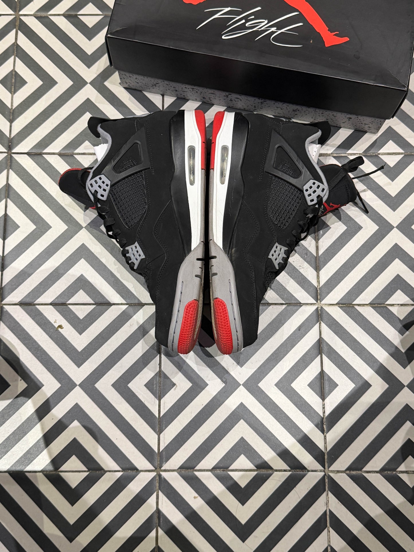 Jordan 4 Bred 2019 (Taille 45)