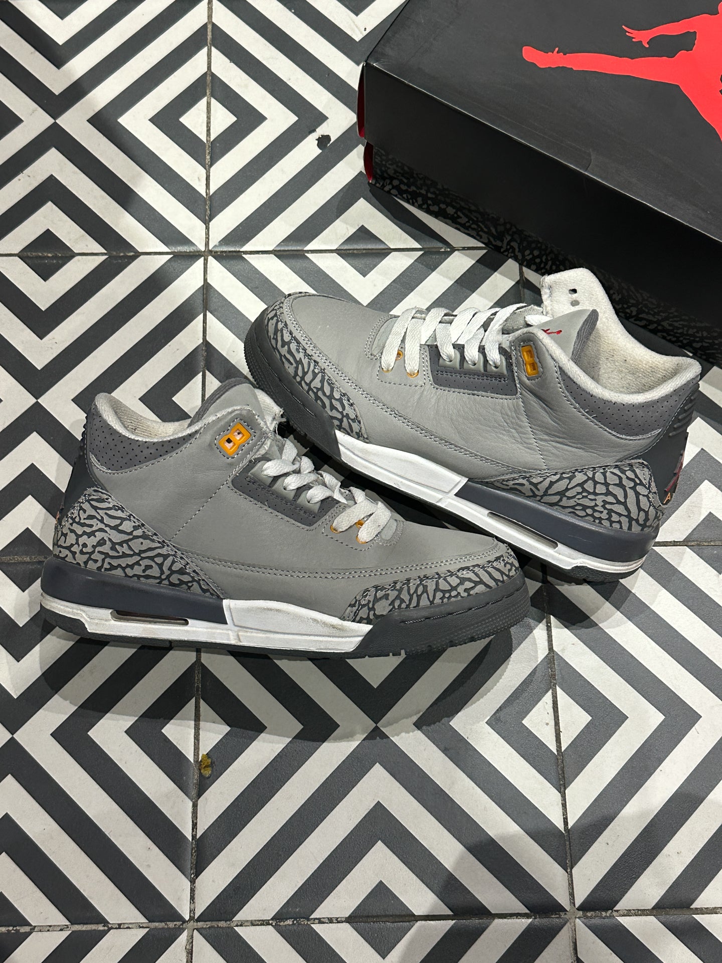 Jordan 3 Cool Grey (38)