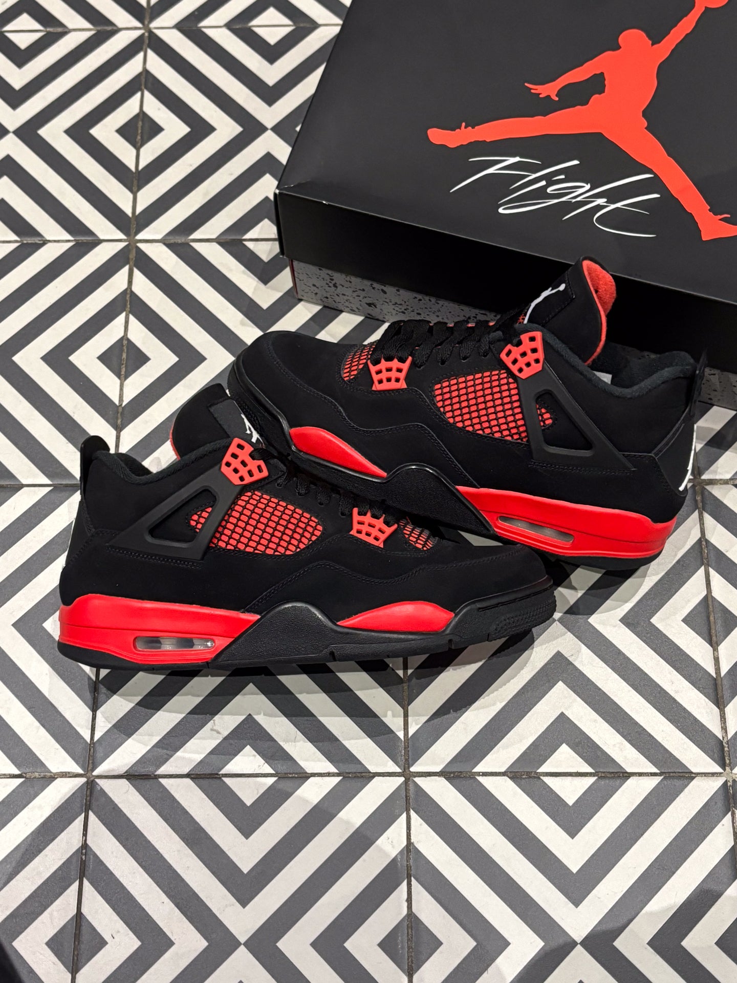 Jordan 4 Red Thunder (Taille 45,5)