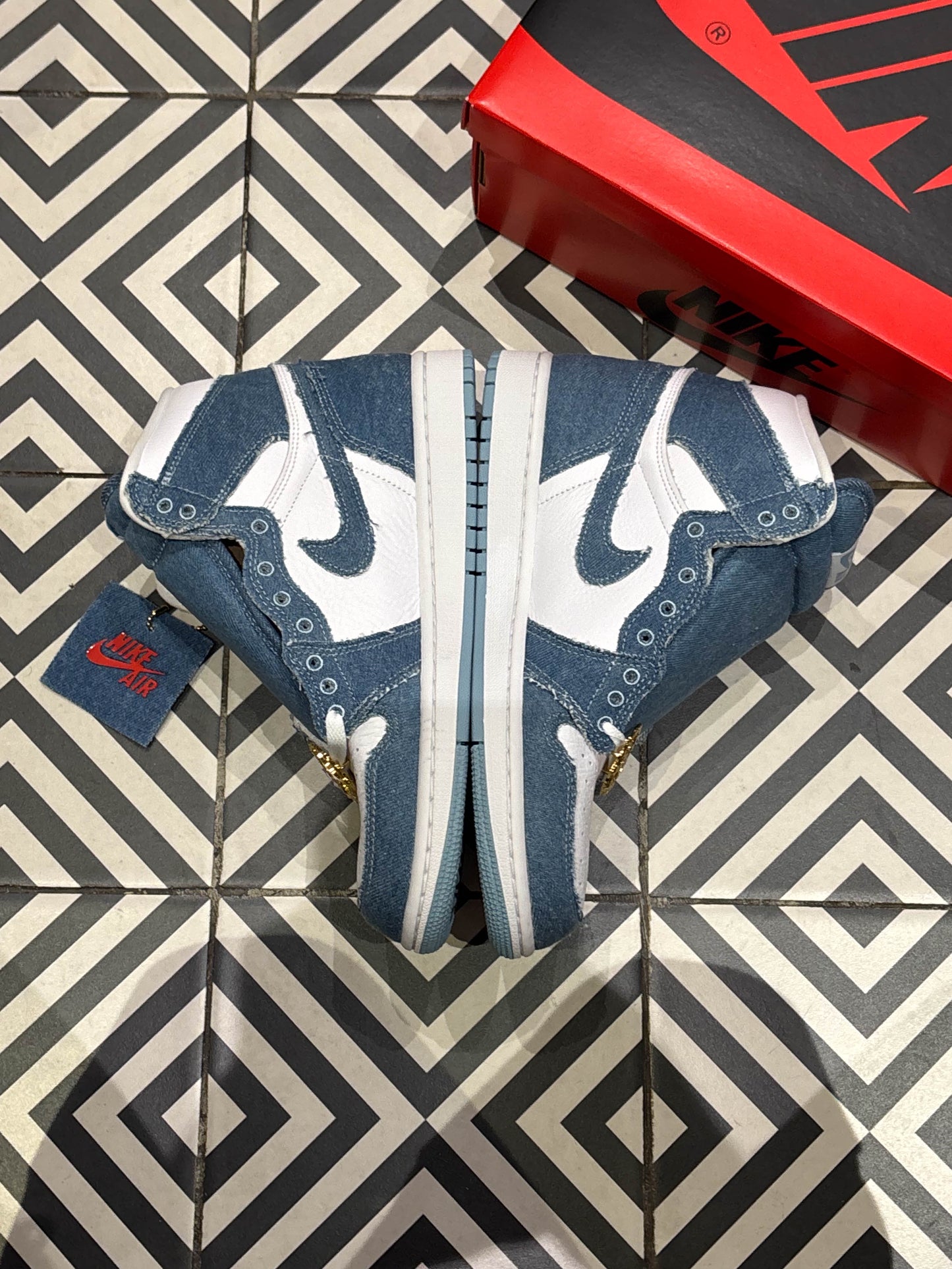 Jordan 1 High Denim (Taille 41)