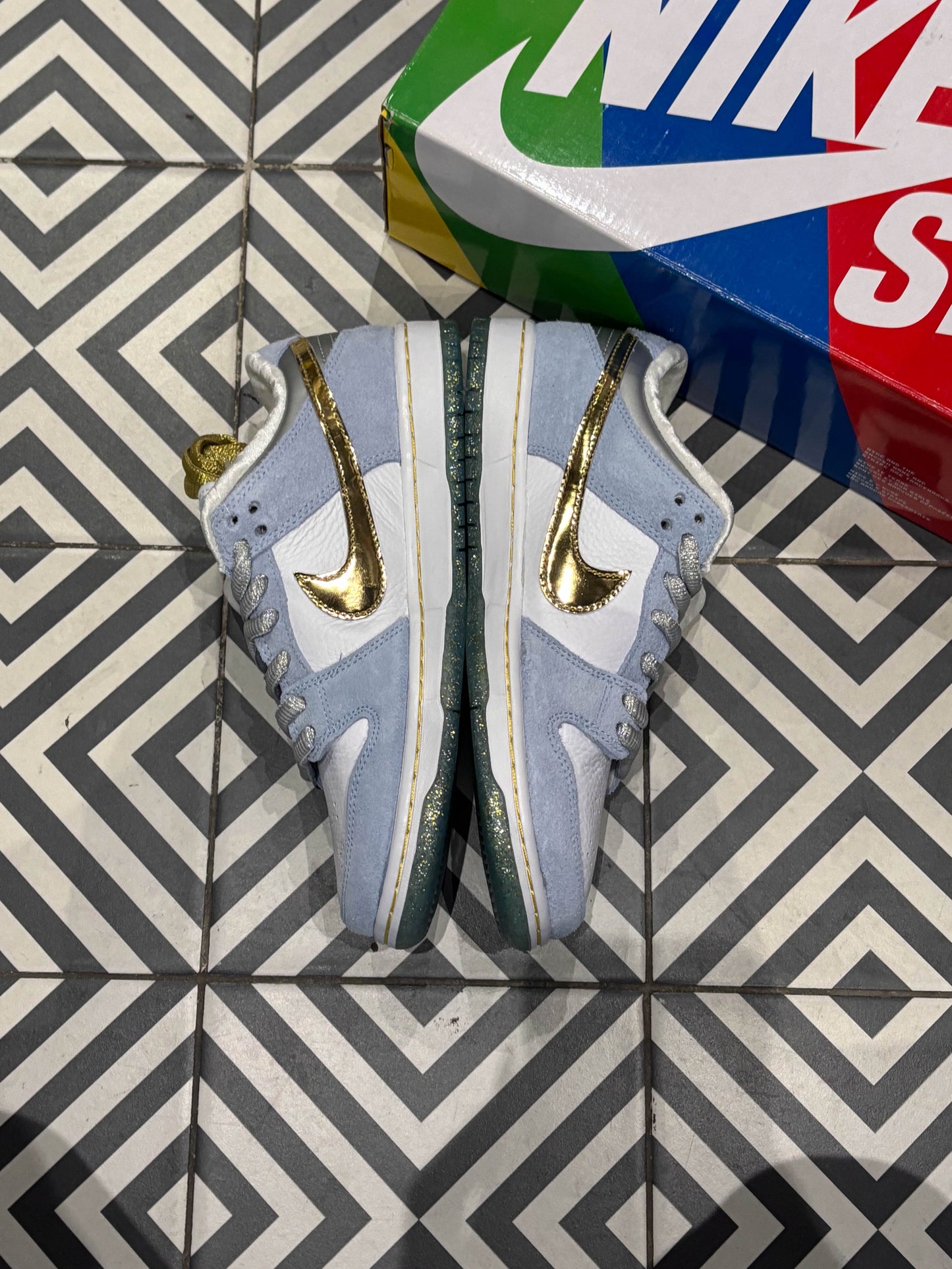 Dunk SB Sean Cliver (Taille 42)