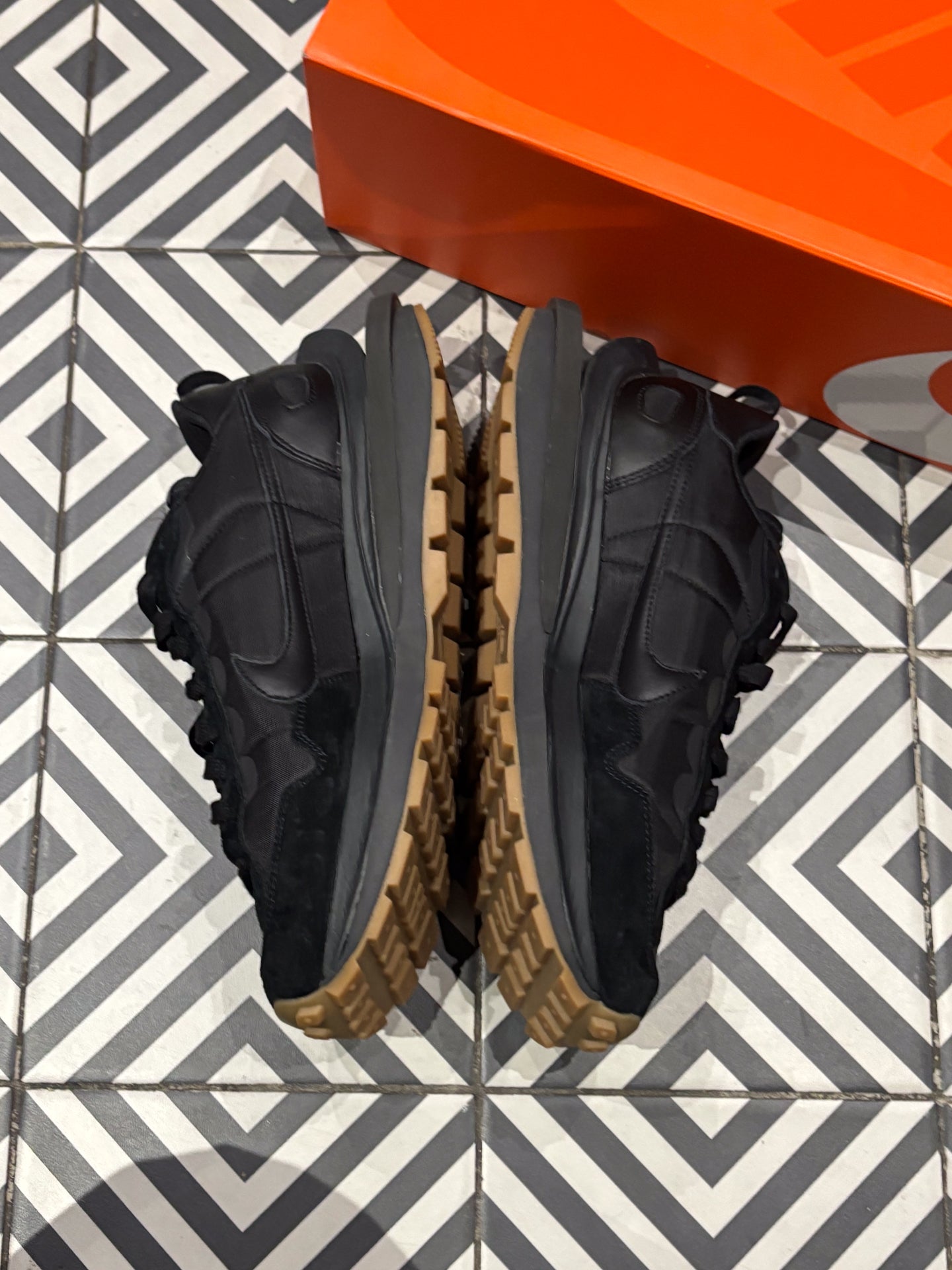 Sacai Vaporwaffle Black Gum (45,5)
