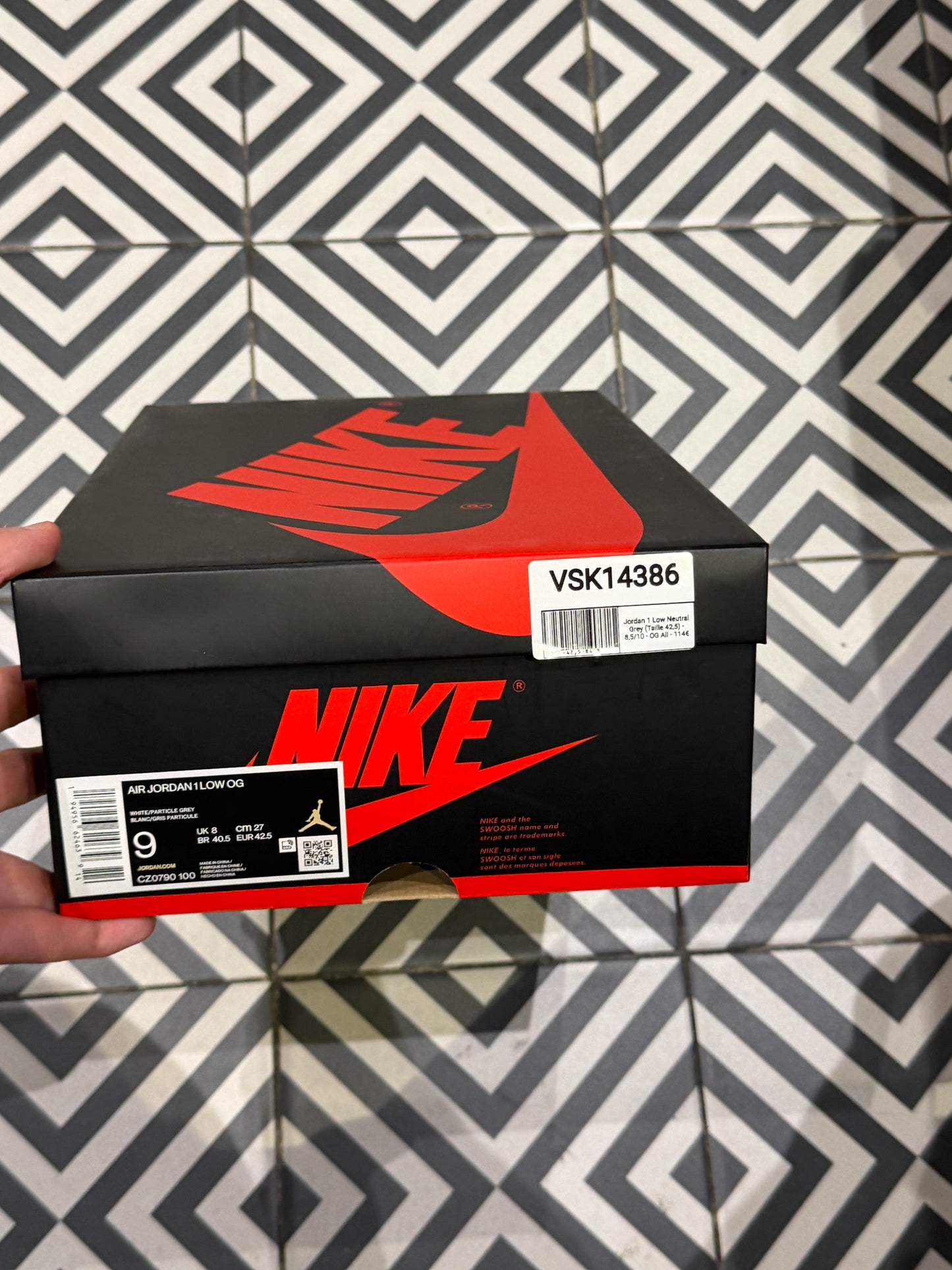 Jordan 1 Low Neutral Grey (Taille 42,5)