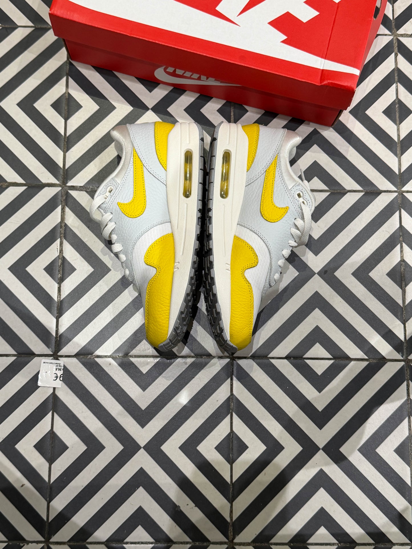 Air Max 1 Tour Yellow (Taille 38,5)