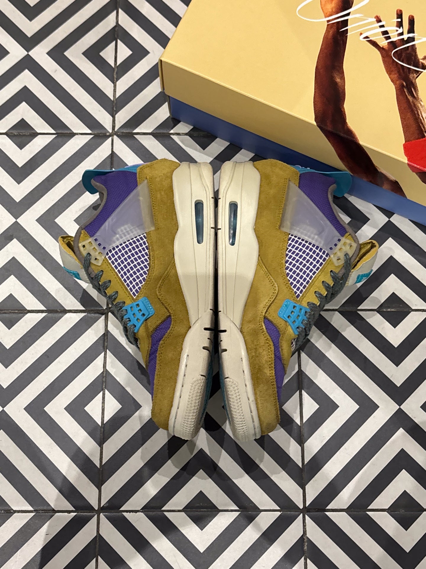 Jordan 4 Union Desert Moss (42)