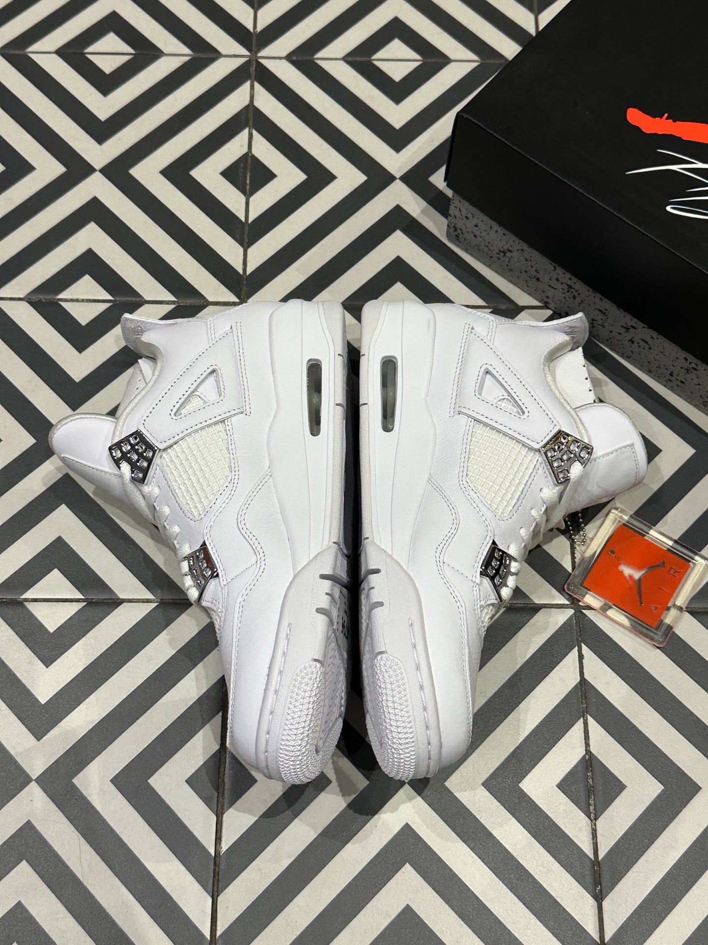 Jordan 4 Pure Money (41)