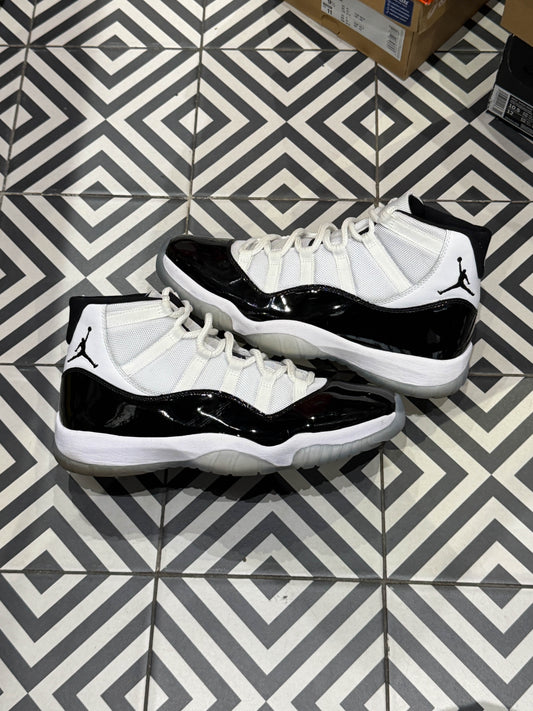 Jordan 11 Concord (Taille 45)