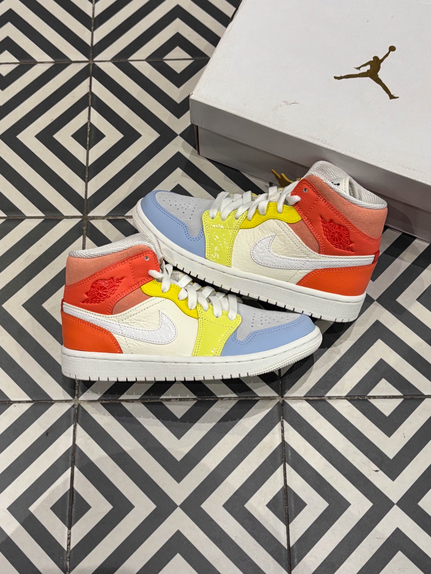 Jordan 1 mid To My First Coach (Taille 36)