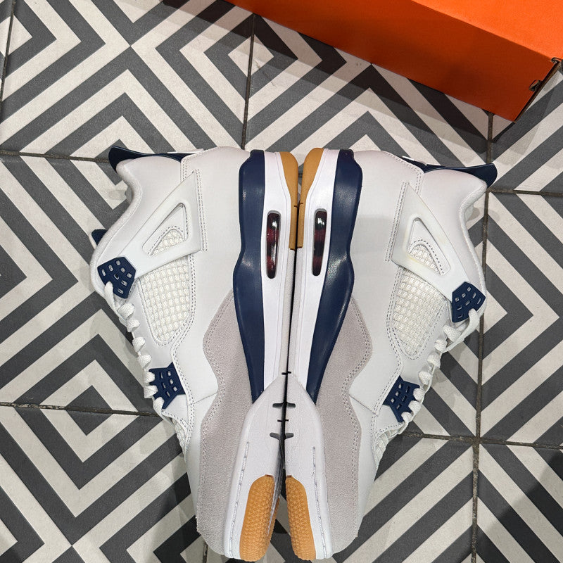 Jordan 4 SB Navy (Taille 41)