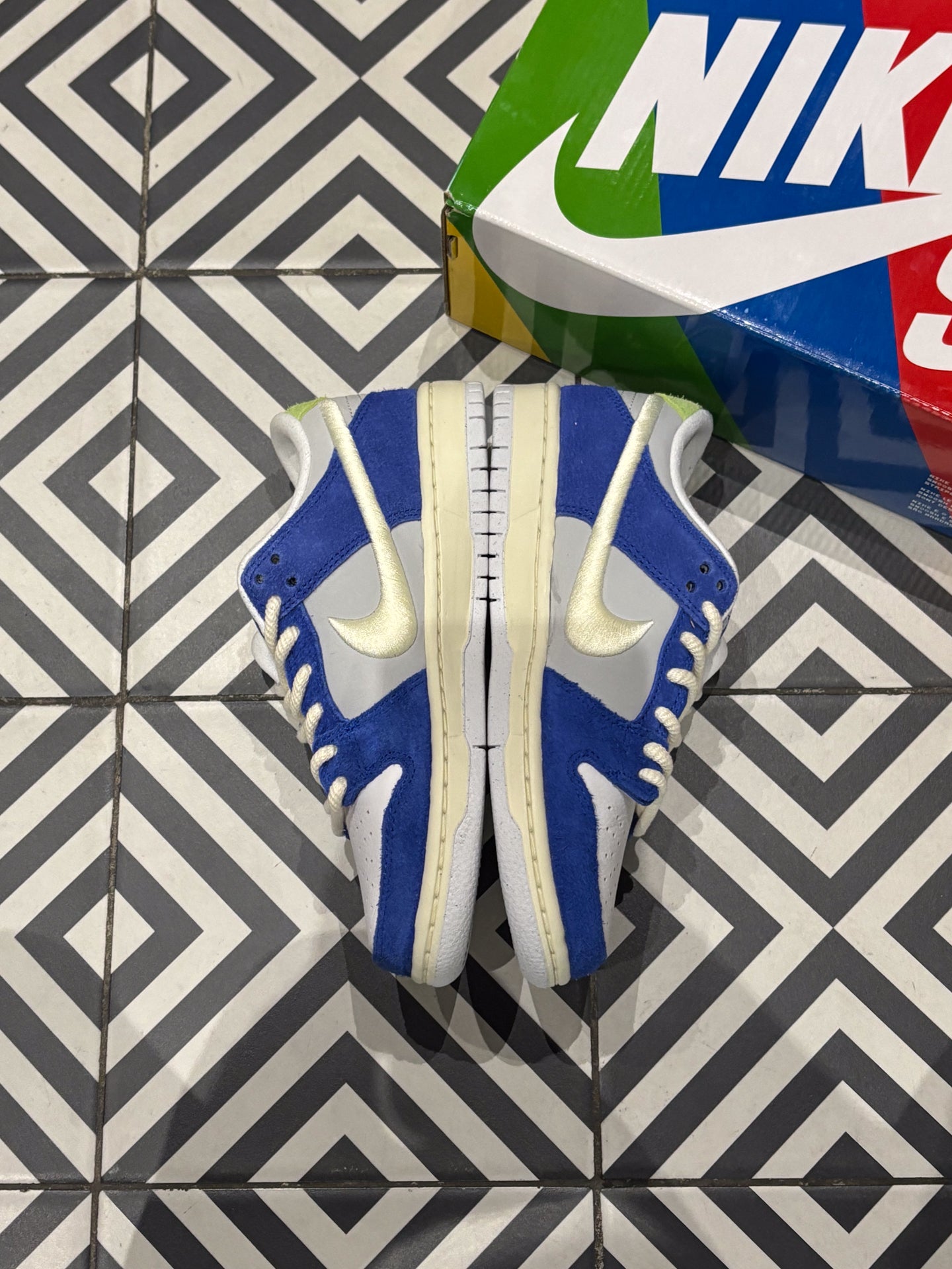Dunk Sb Streetwear Gardenia (36,5)