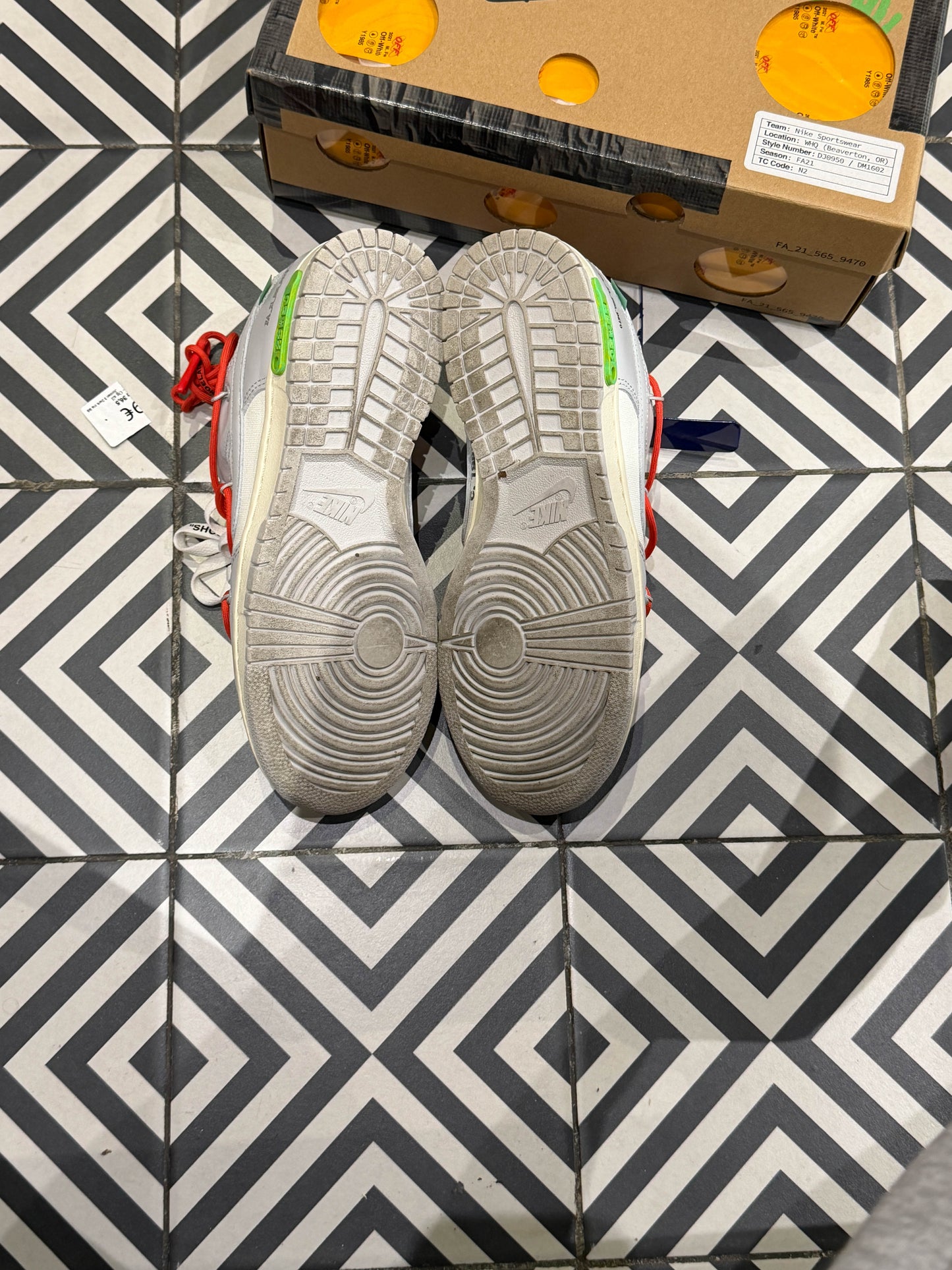 Dunk Low Off White Lot 23/50 (Taille 42)