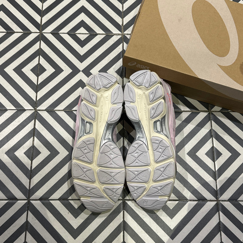 Asics Gel NYC Pink (Taille 40,5)