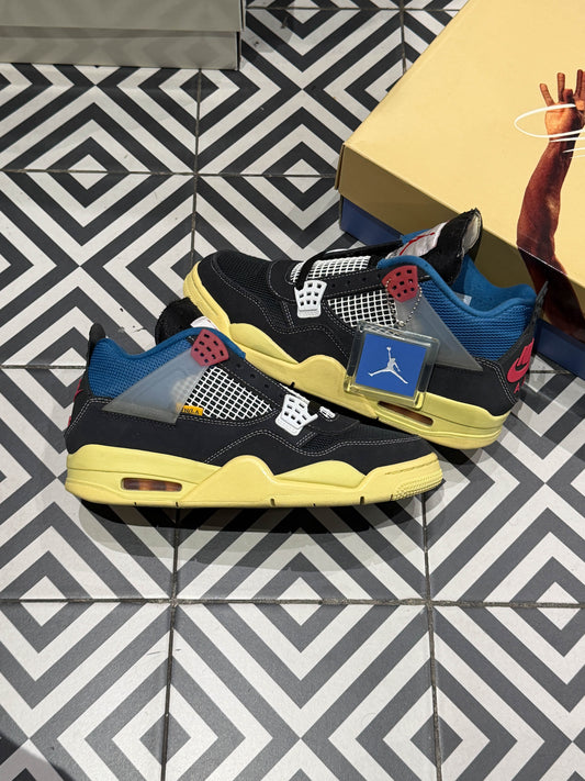 Jordan 4 Union Off Noir (Taille 42,5)