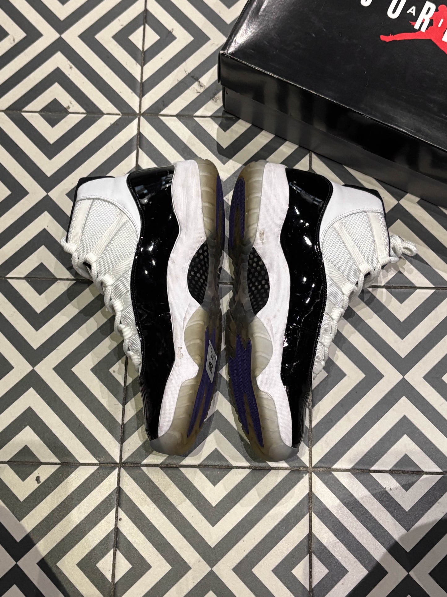 Jordan 11 Concord (Taille 45,5)