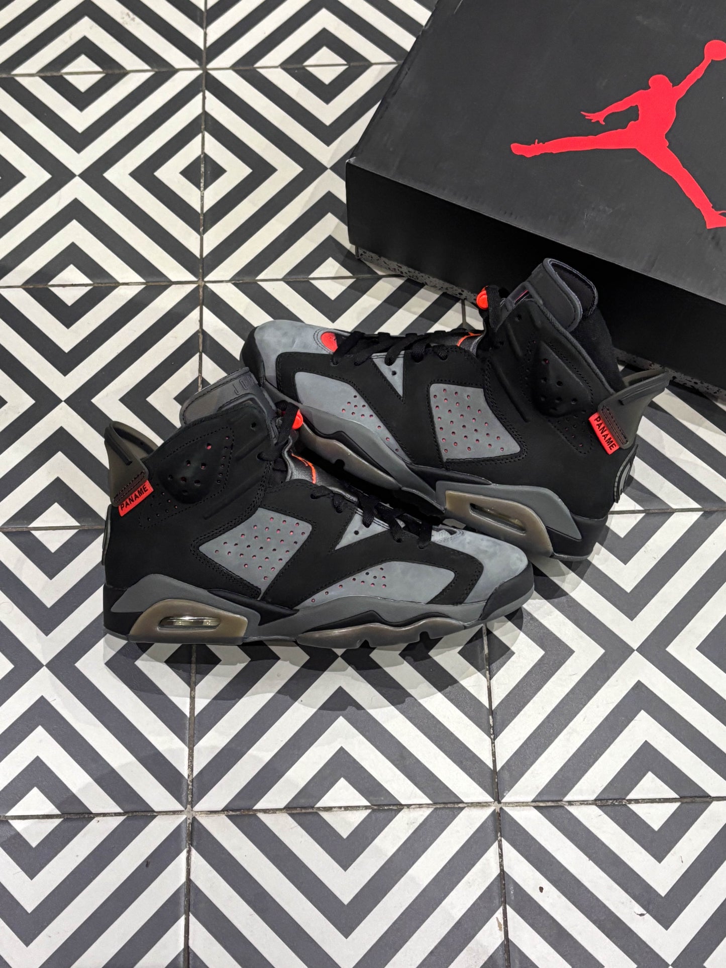 Jordan 5 PSG Black (Taille 41)