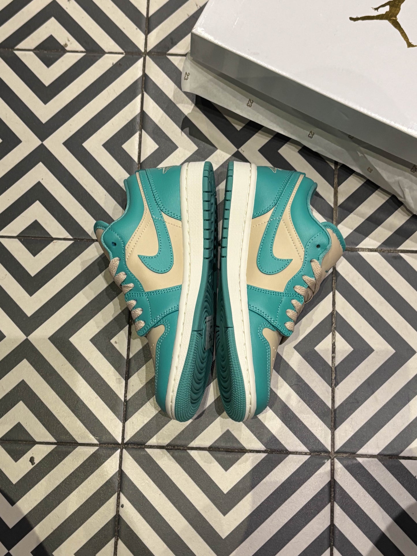 Jordan 1 Low Washed Teal (Taille 36)