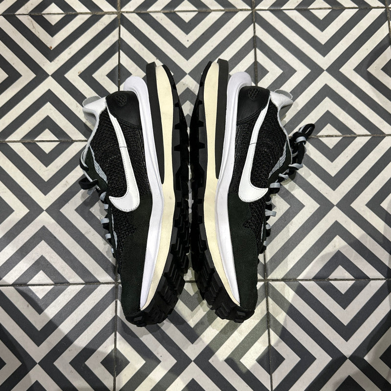 Sacai Vaporwaffle Black White (Taille 46)