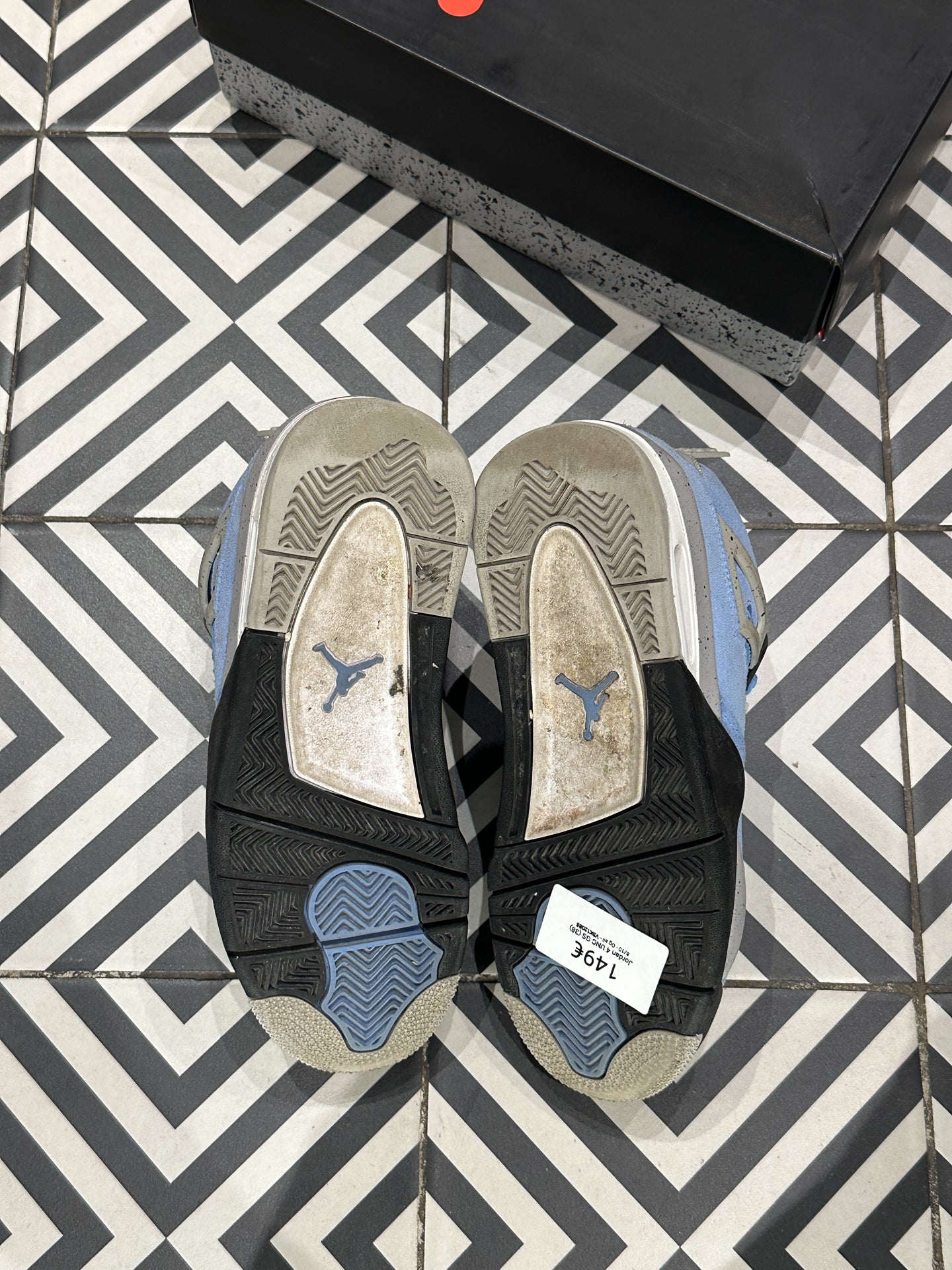 Jordan 4 UNC GS (38)