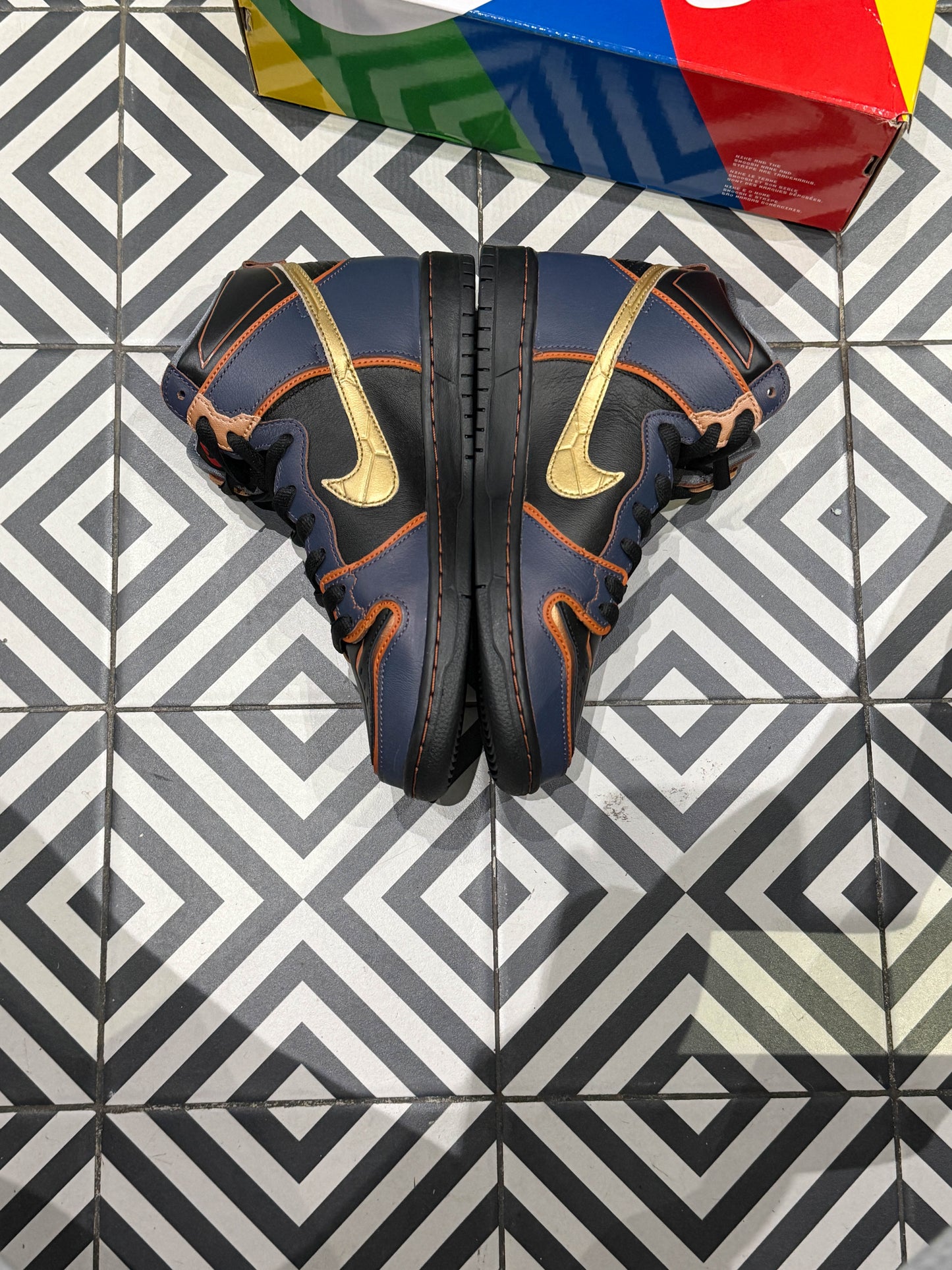 Dunk High Sb Gundam (Taille 42)