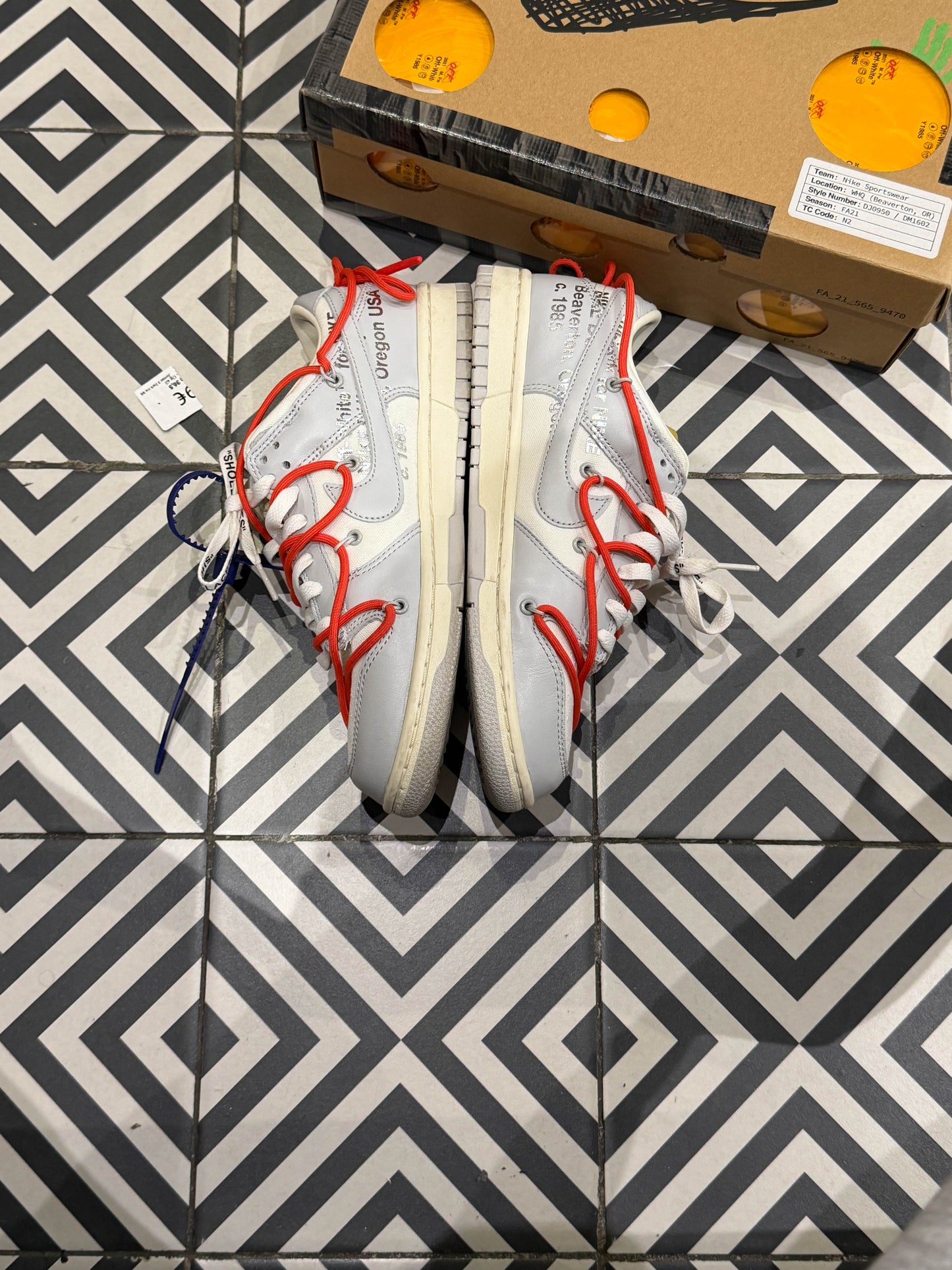 Dunk Low Off White Lot 23/50 (Taille 42)