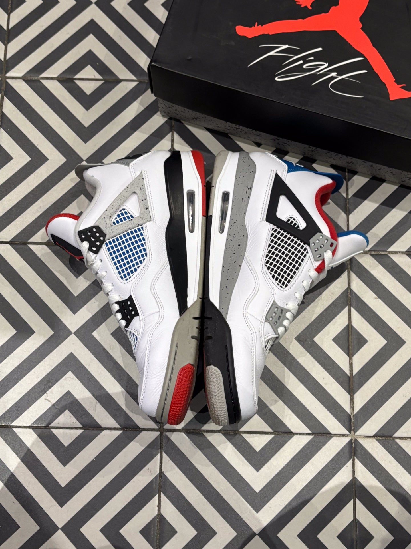 Jordan 4 What The (Taille 43)