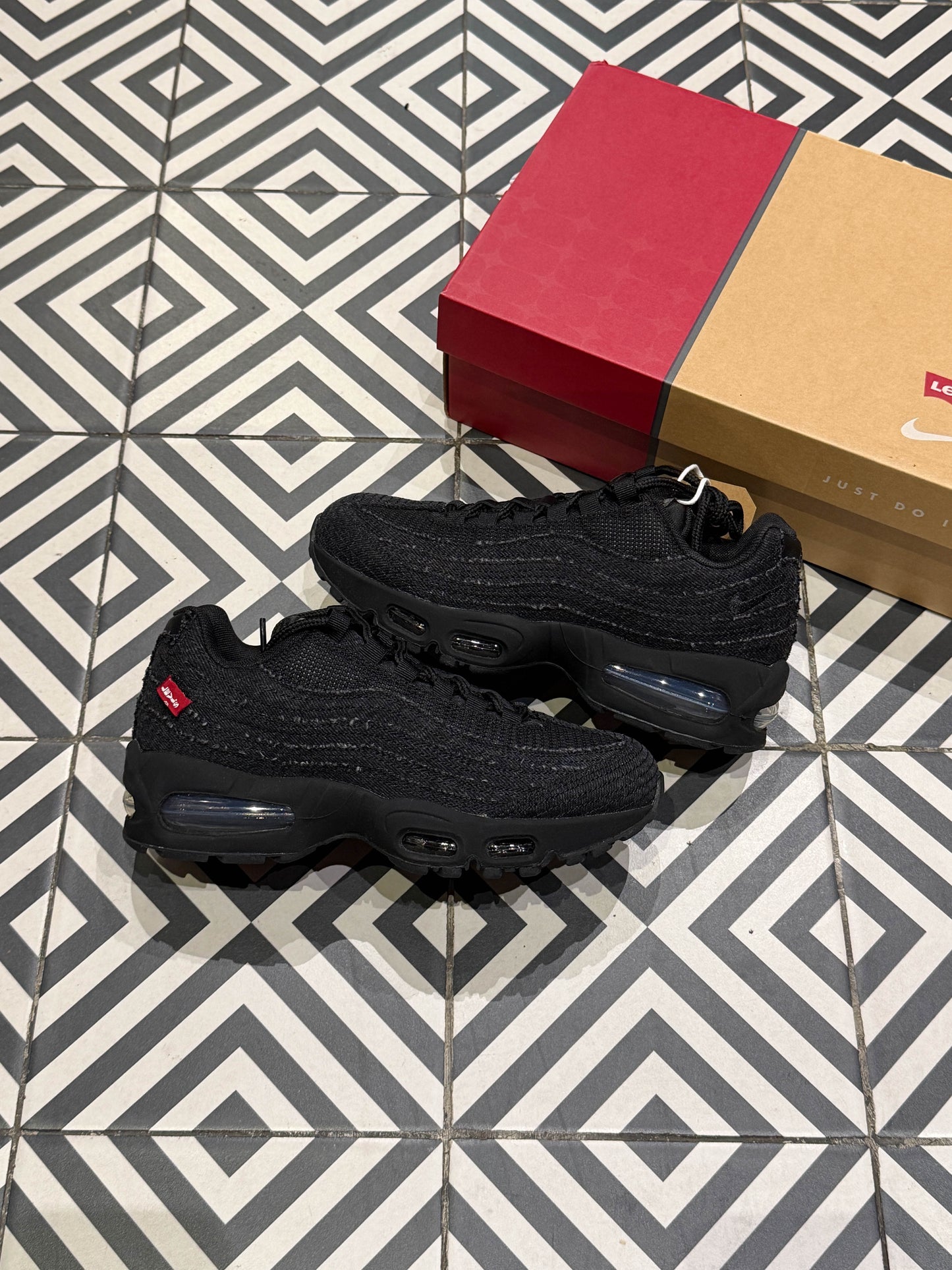 Air Max 95 Levis Black (Taille 38)