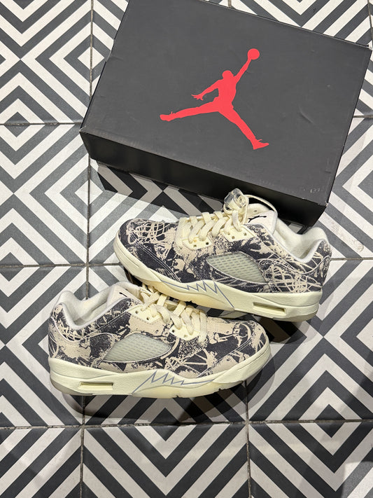 Jordan 5 Low Snakeskin (Taille 38)