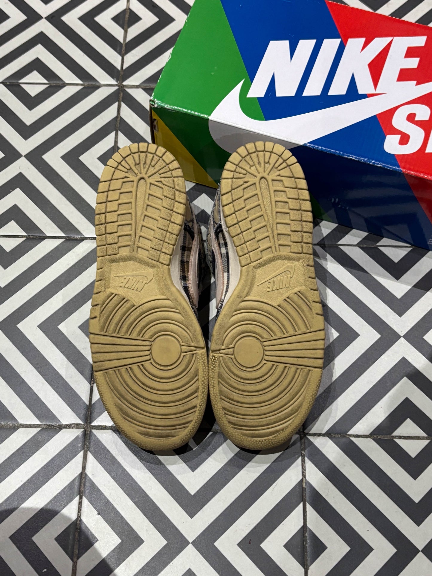 Dunk SB Travis Scott (Decoupee) (Taille 40,5)