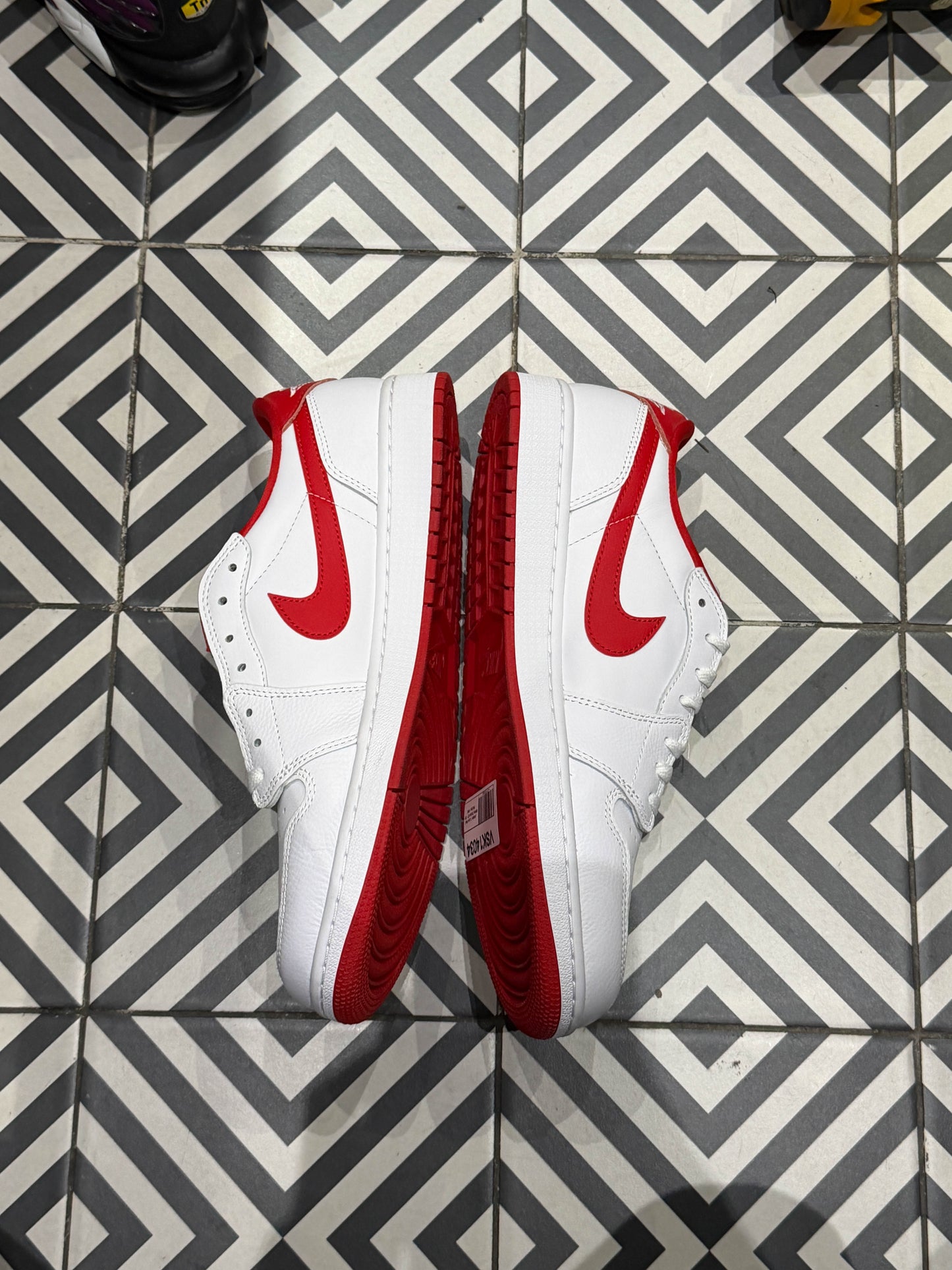 Jordan 1 Low Red White (Taille 47)