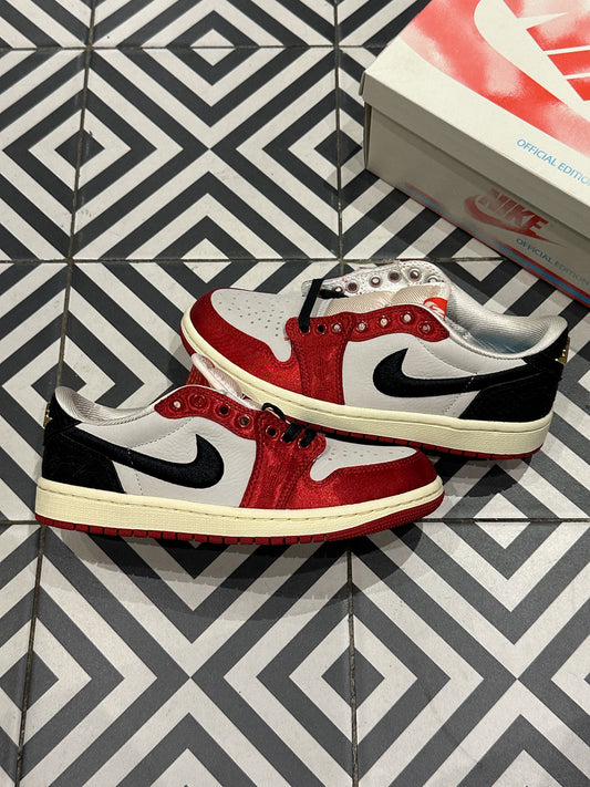 Jordan 1 Low Trophy Room (36,5)