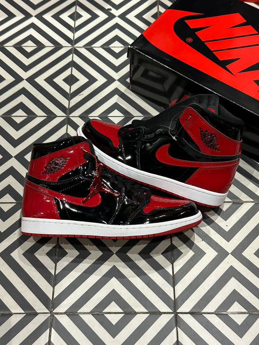 Jordan 1 High Patent Bred (Taille 45)