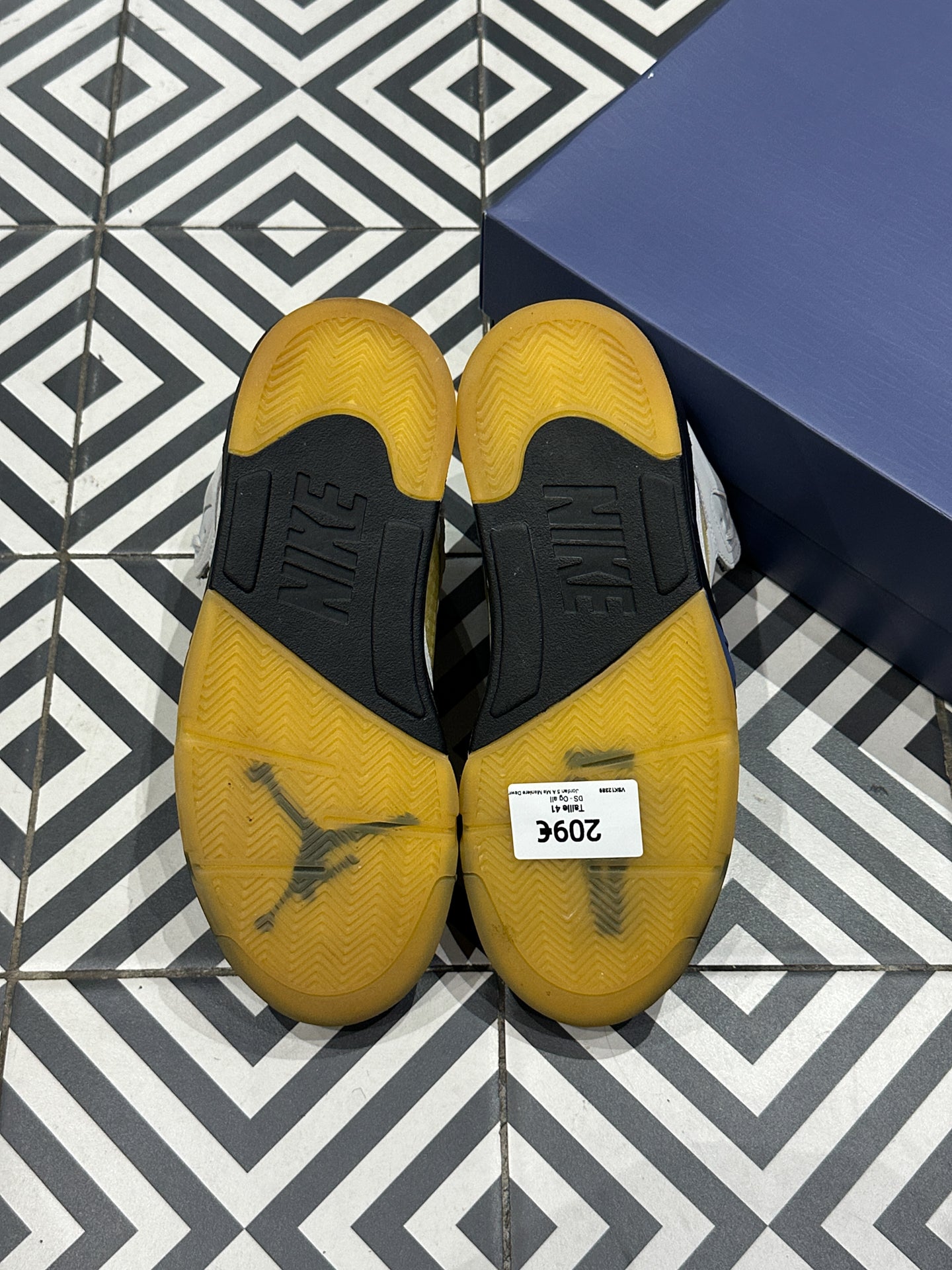 Jordan 5 A Ma Maniere Dawn (41)