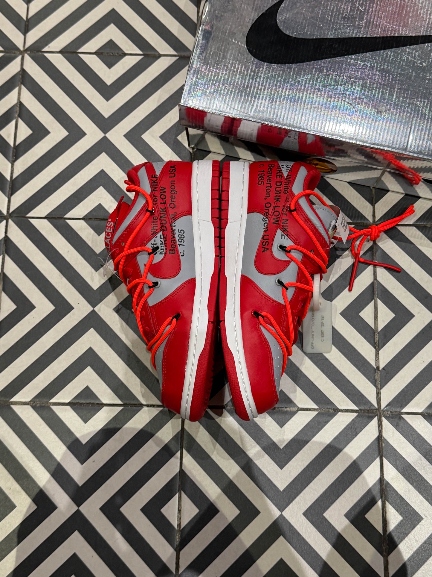 Dunk Off-White University Red (Taille 39)