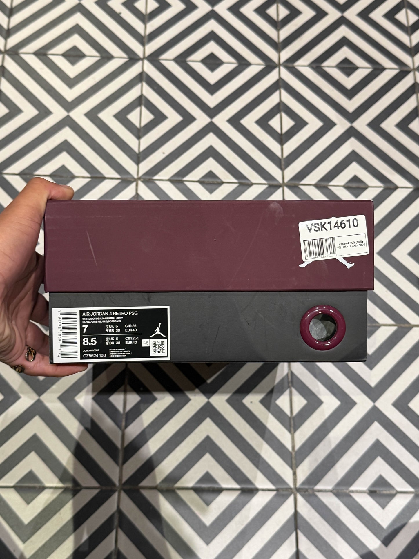 Jordan 4 PSG (Taille 40)