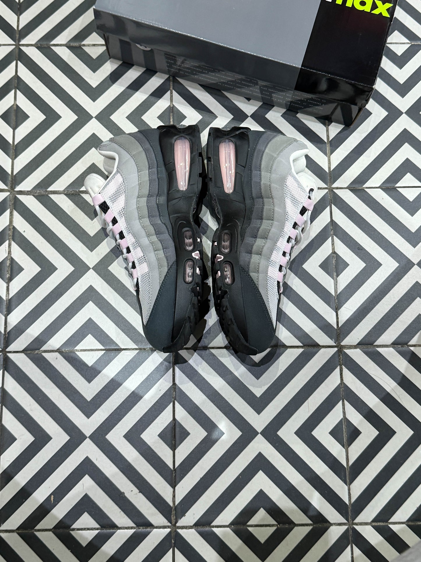 Air Max 95 Pink Foam (Taille 40,5)