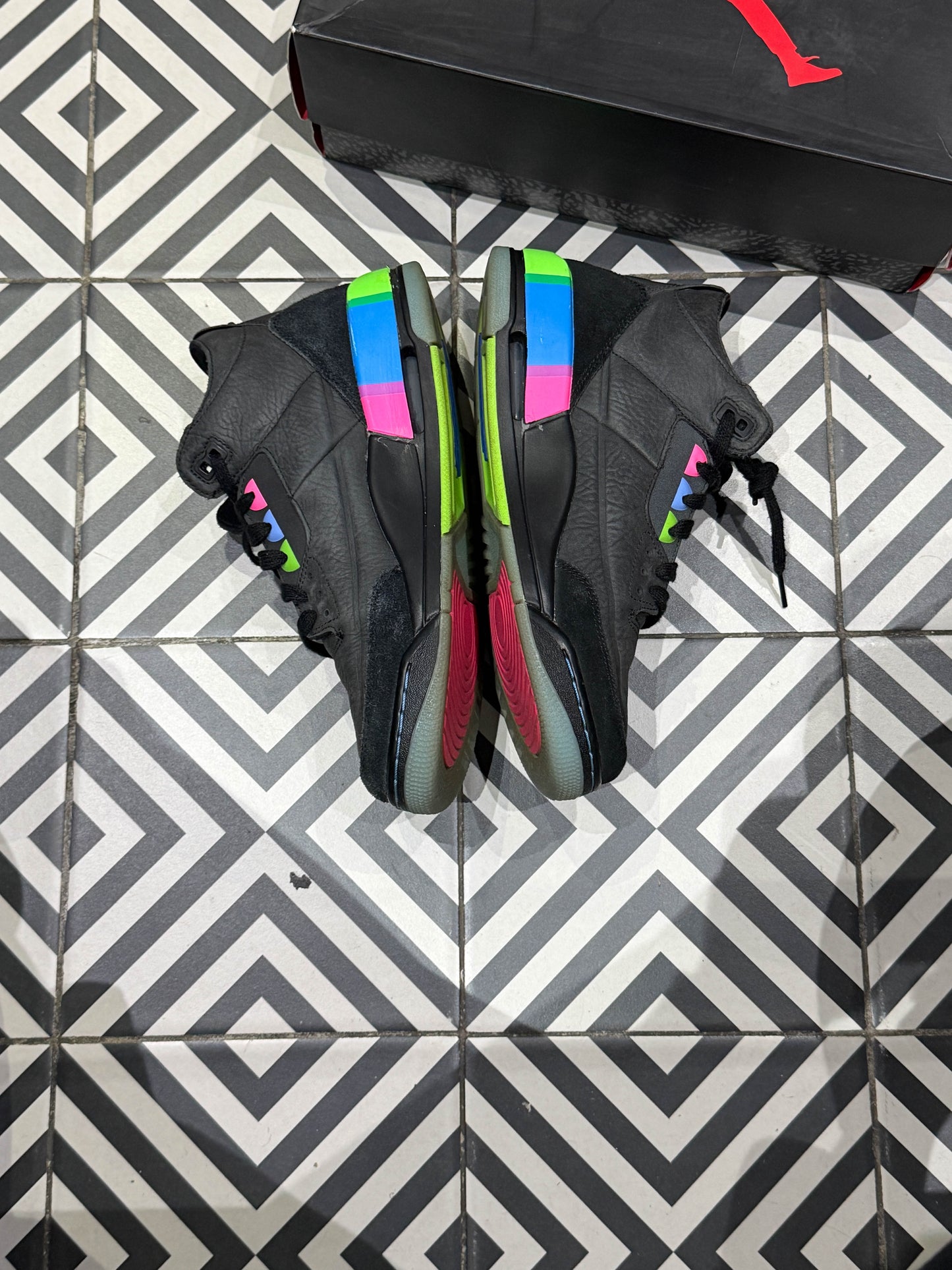 Jordan 3 Quai 54 (Taille 42)