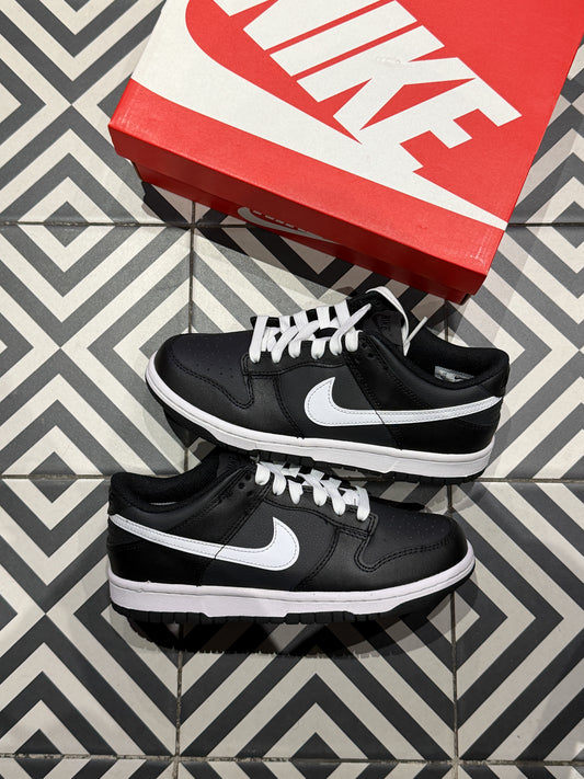 Dunk Low Reverse Panda GS (Taille 37,5)