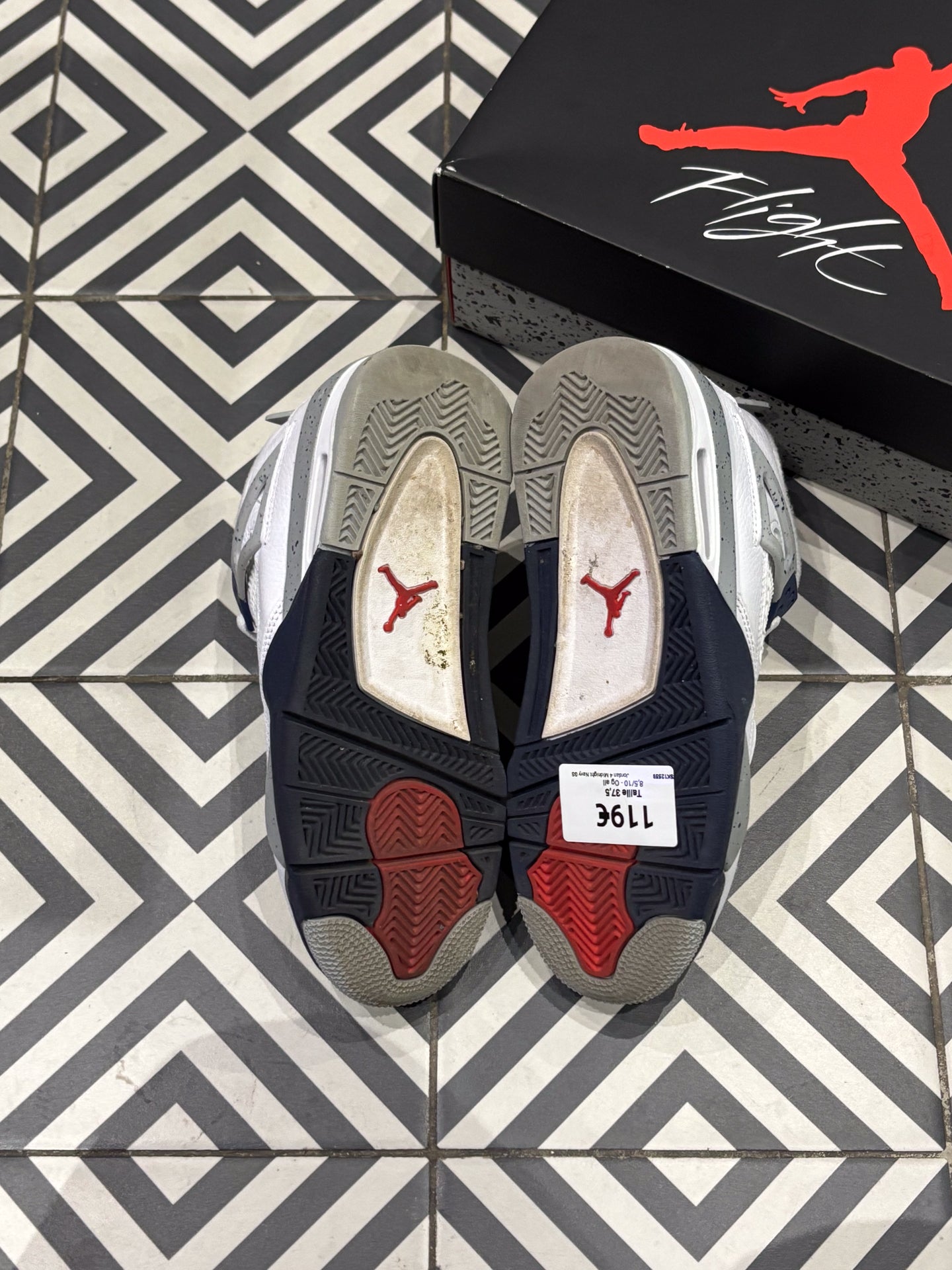 Jordan 4 Midnight Navy GS (Taille 37,5)