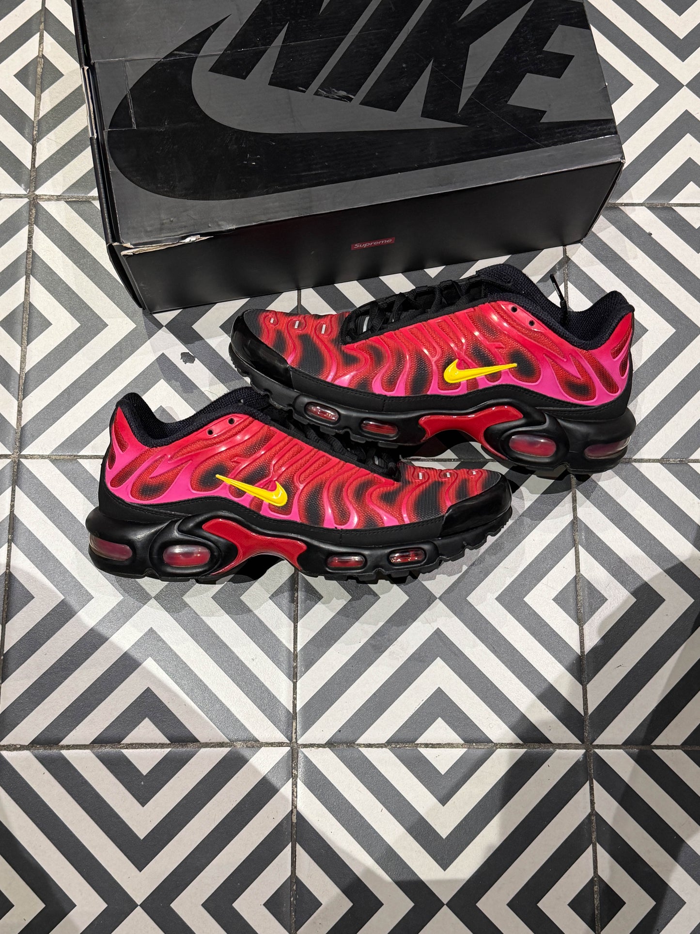 Air Max Plus (TN) Supreme Red (Taille 41)