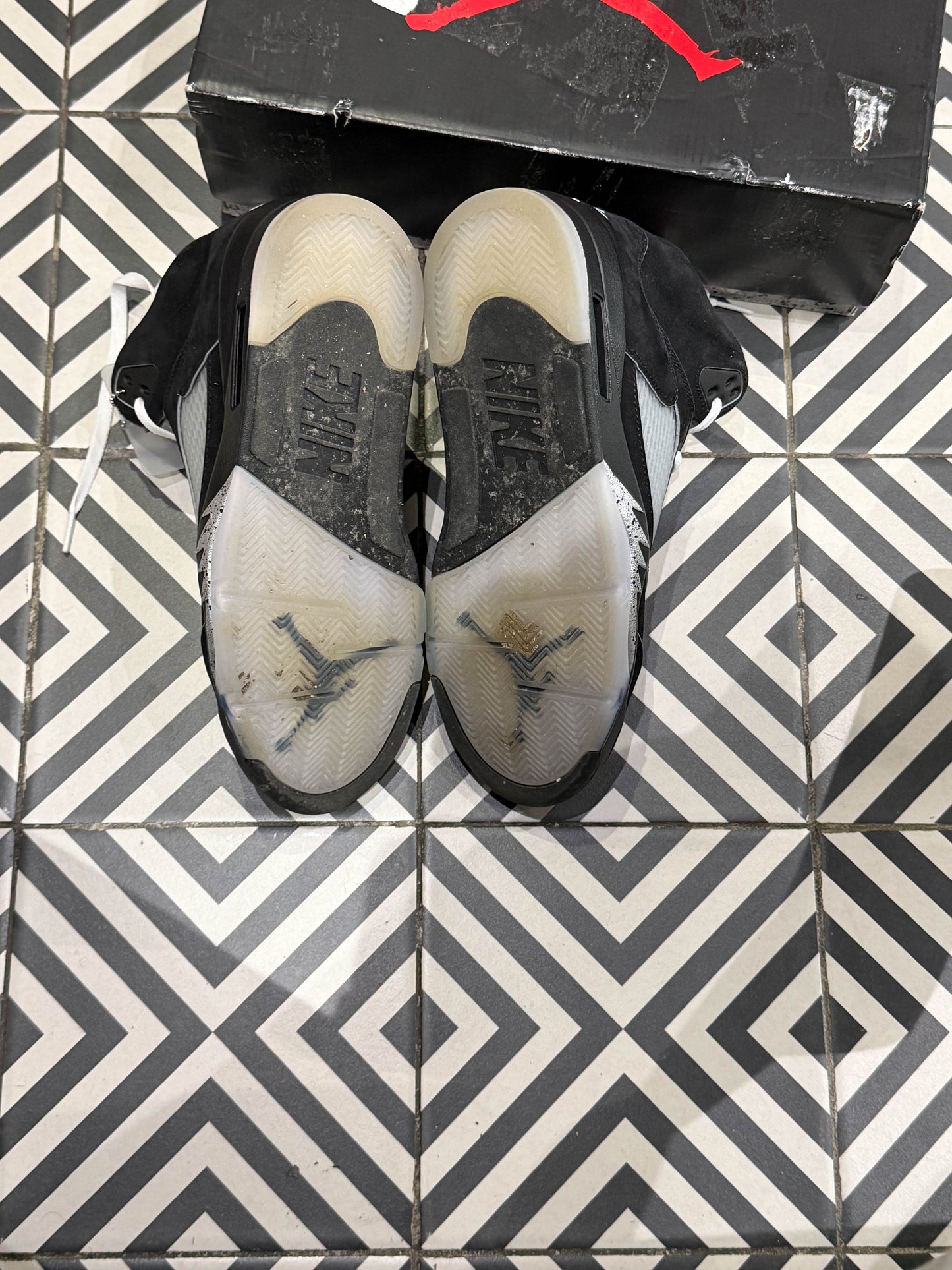 Jordan 5 Black Metallic Silver (Taille 43)