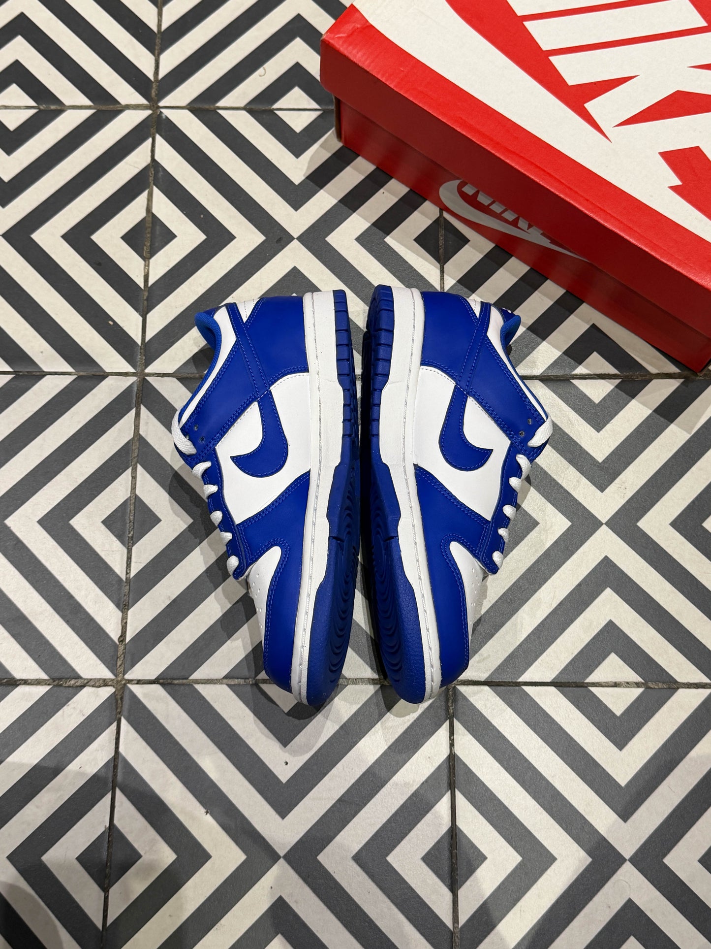 Dunk Low Kentucky GS (Taille 38)