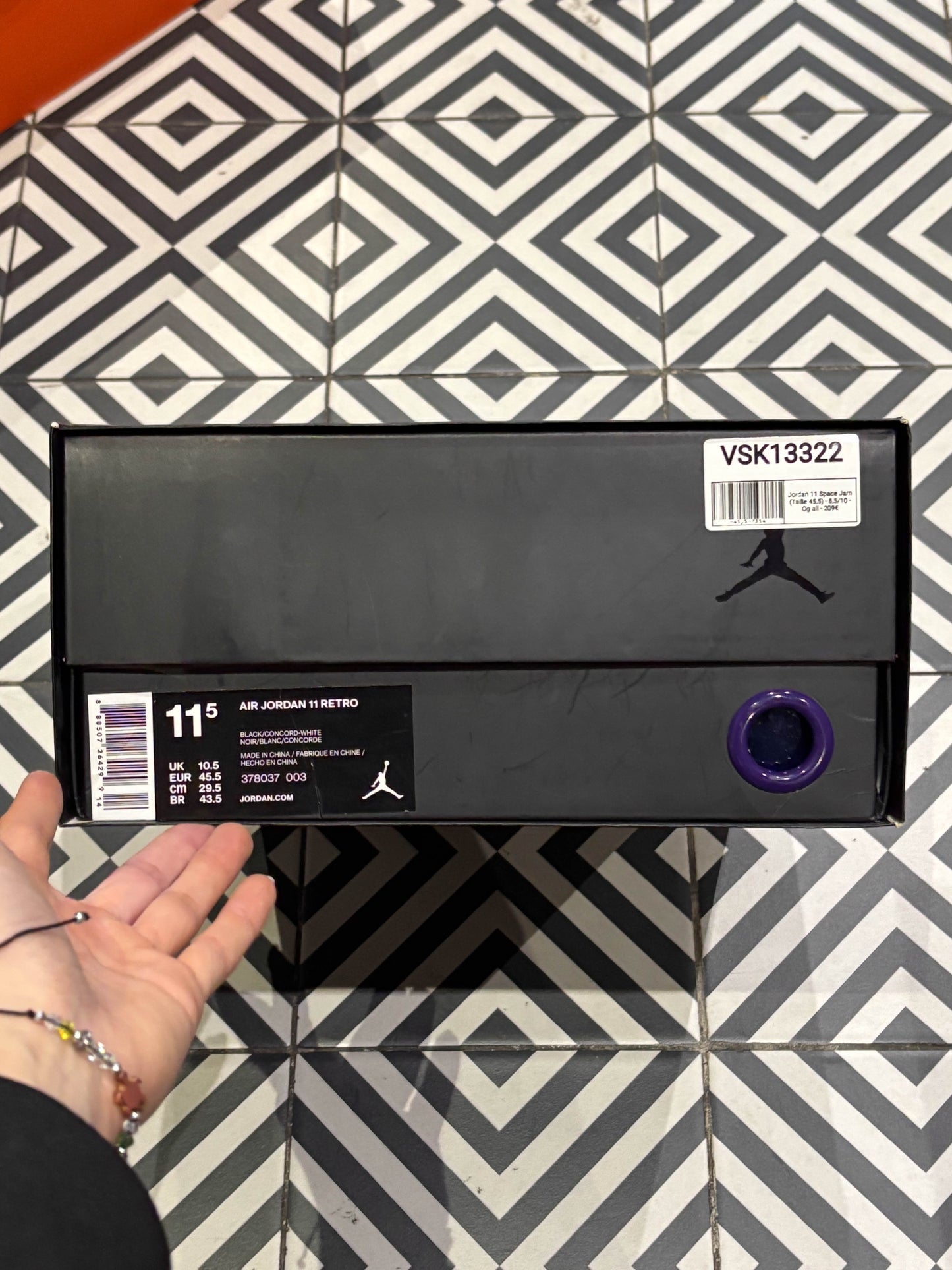 Jordan 11 Space Jam (Taille 45,5)