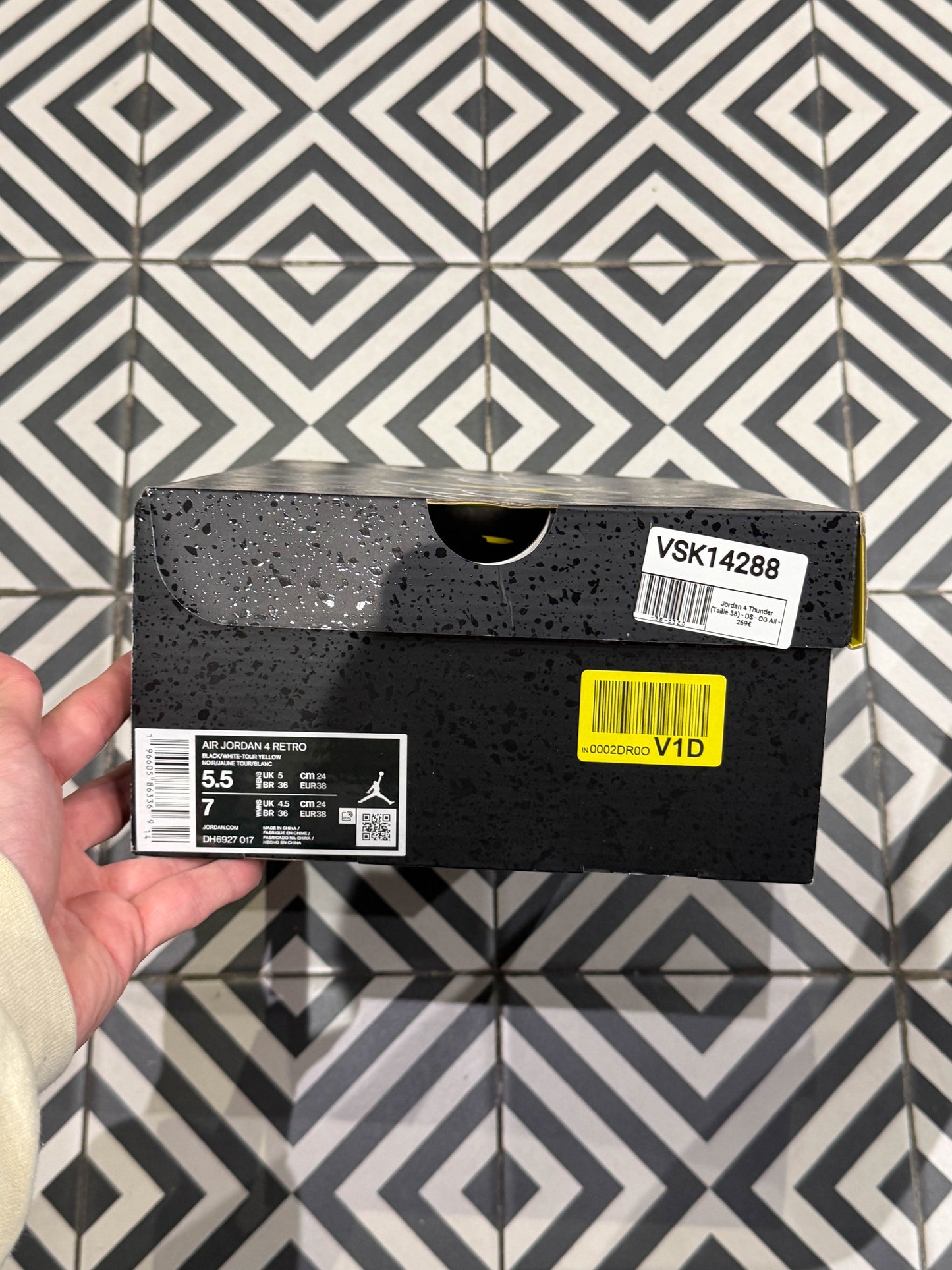 Jordan 4 Thunder (Taille 38)