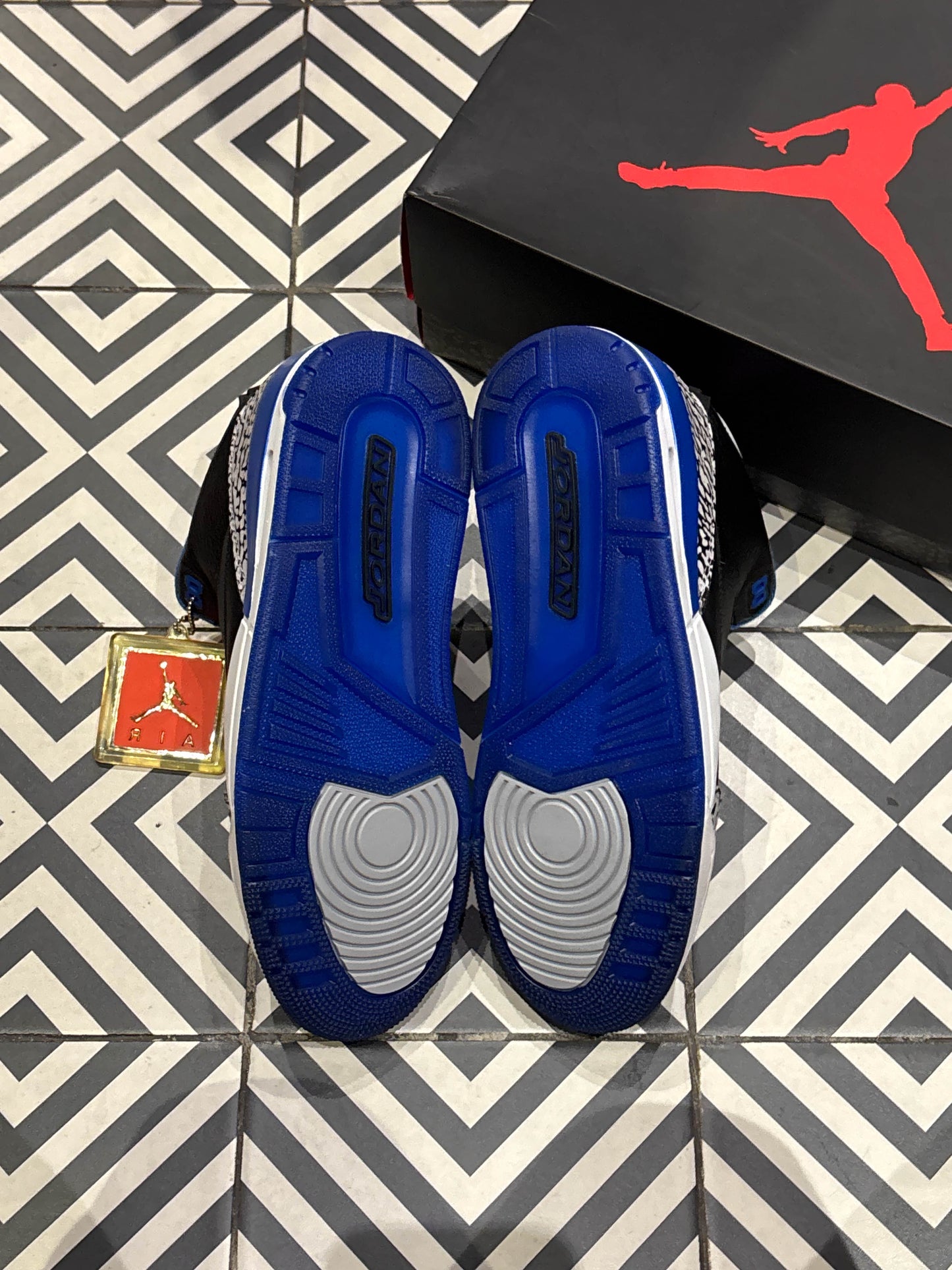 Jordan 3 Sport Blue (Taille 44,5)