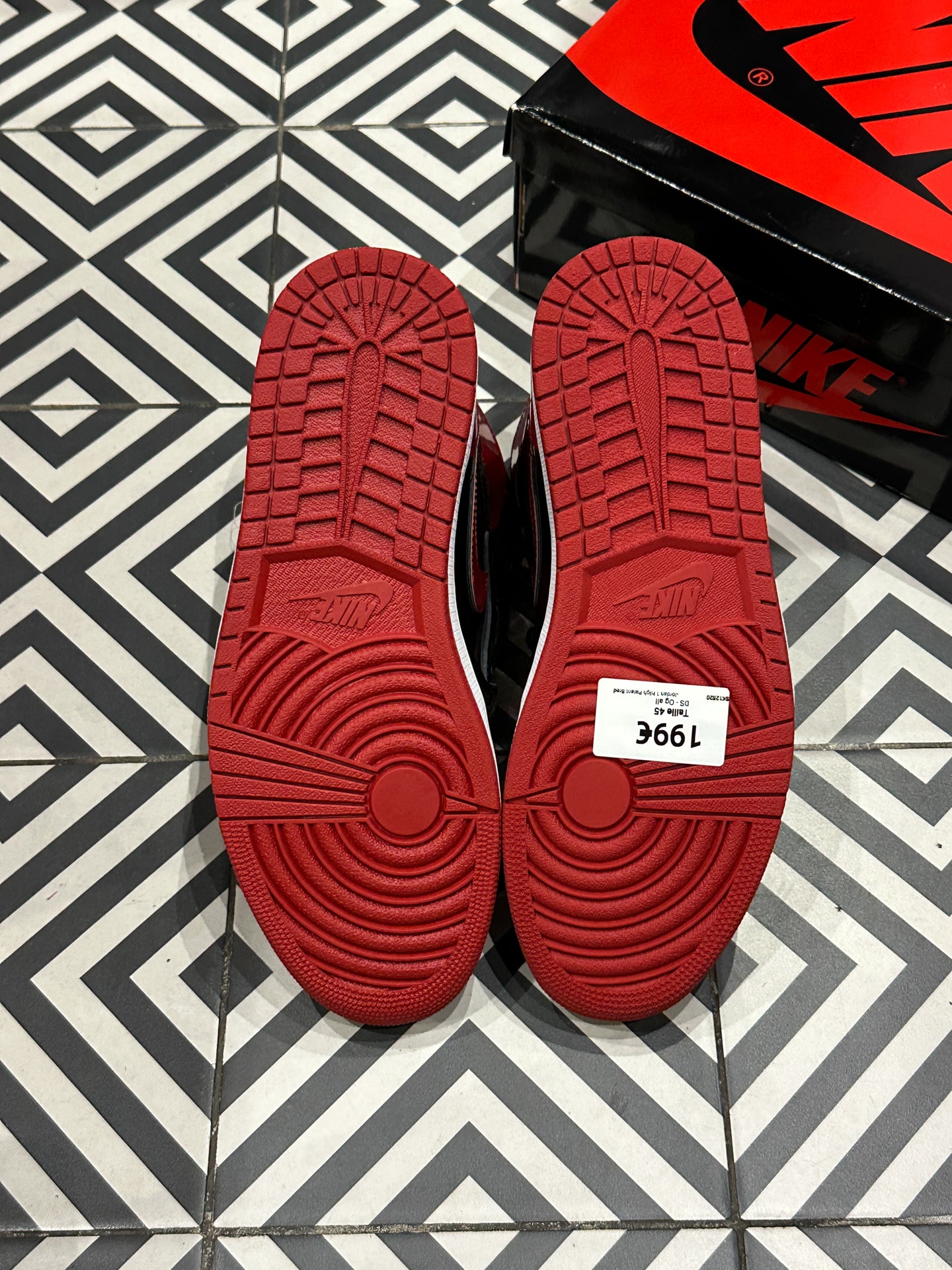 Jordan 1 High Patent Bred (Taille 45)