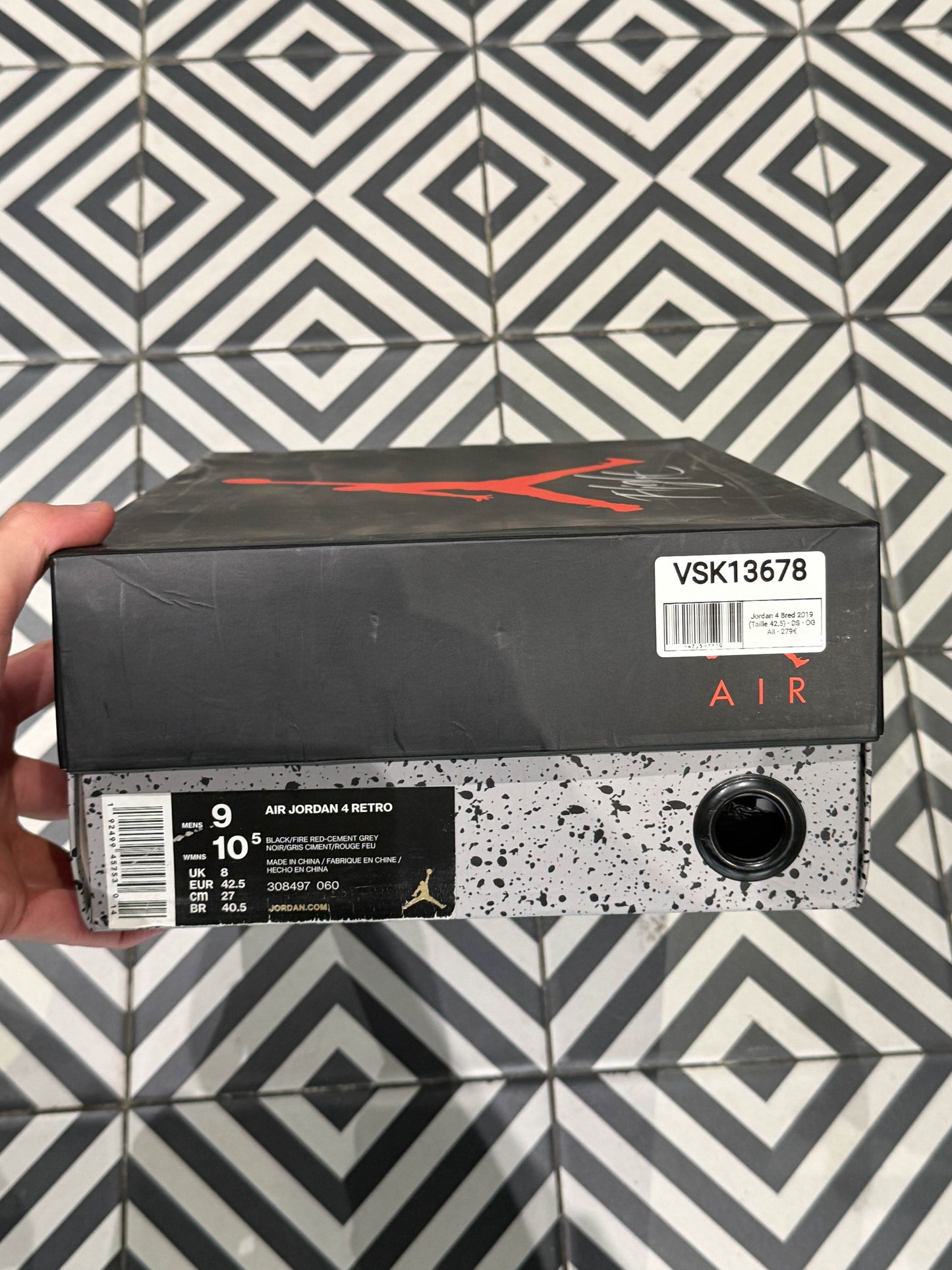 Jordan 4 Bred 2019 (Taille 42,5)